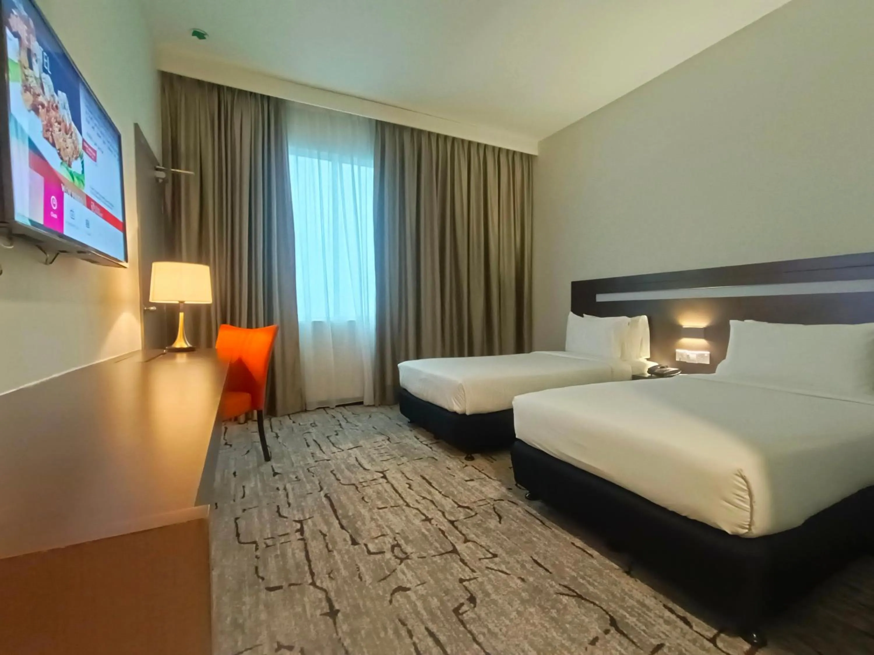 Bedroom, Bed in Premiere Hotel - Complimentary Shuttle to Klang Wholesale Market