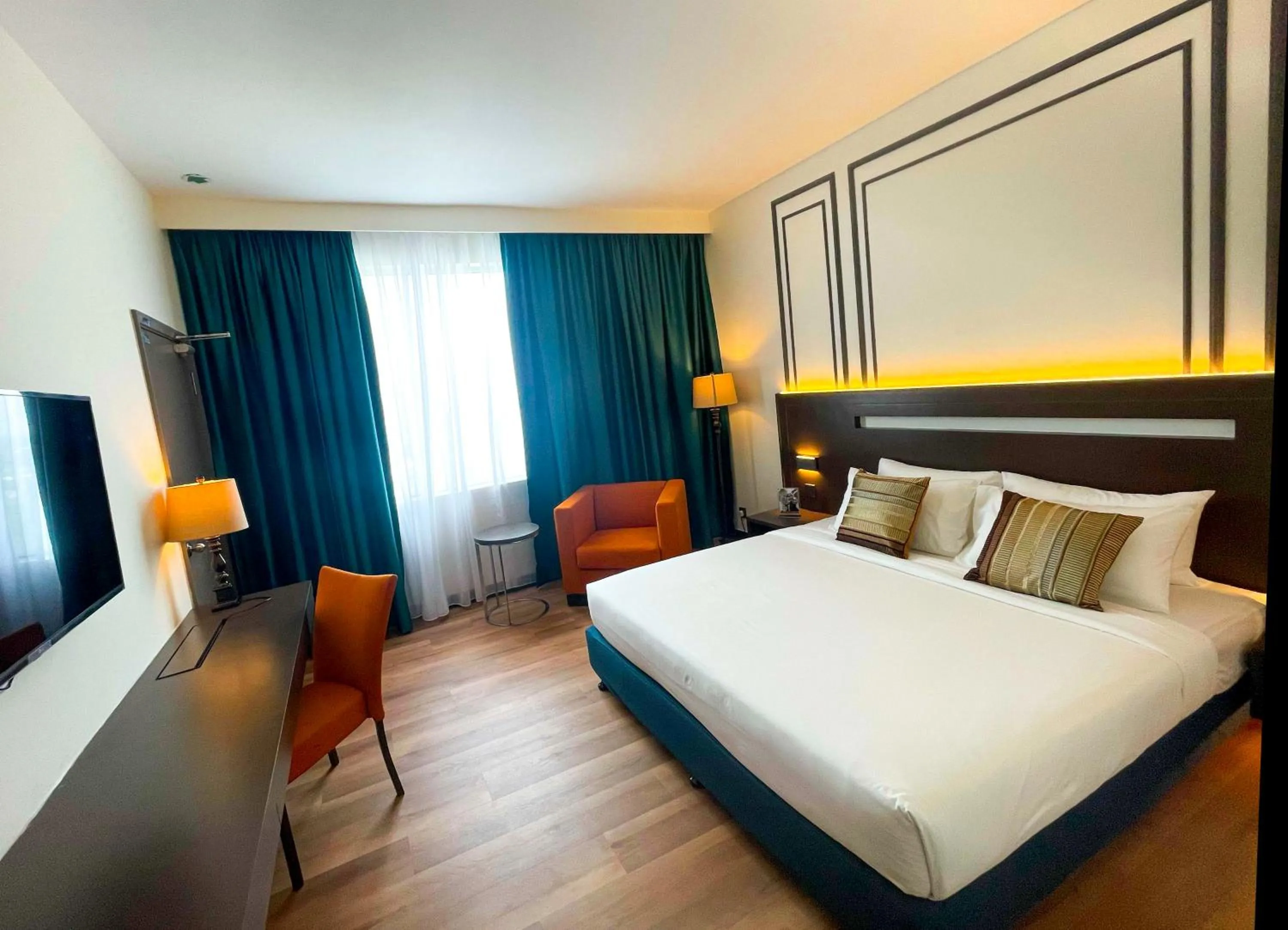Bed in Premiere Hotel - Complimentary Shuttle to Klang Wholesale Market