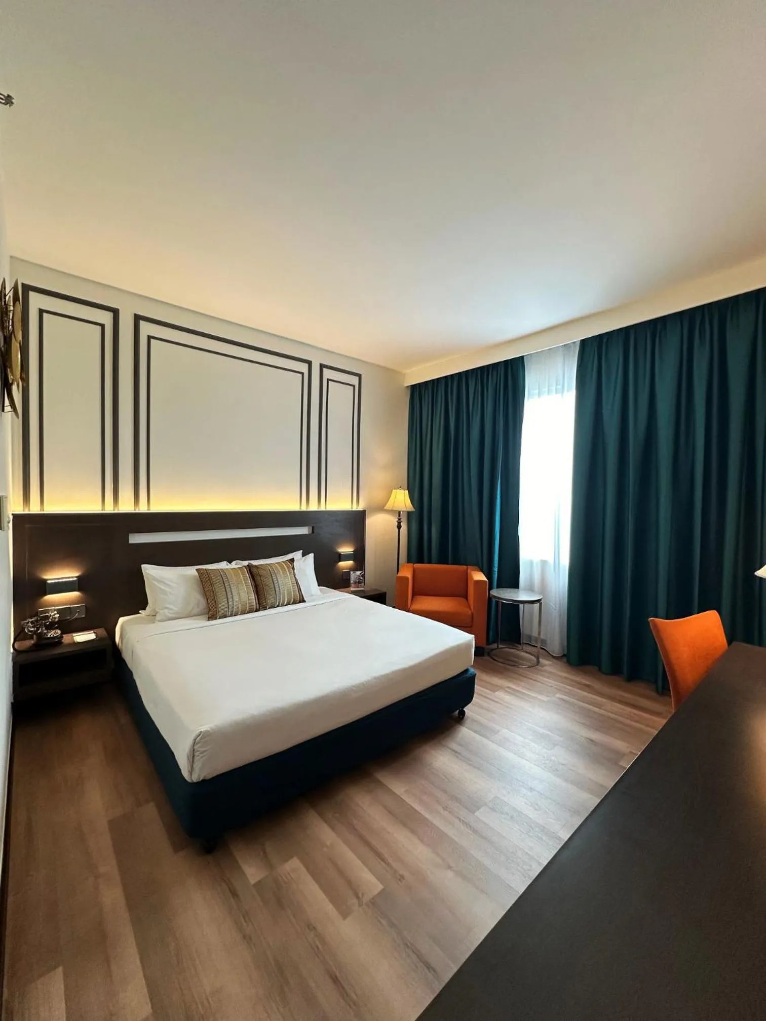 Bed in Premiere Hotel - Complimentary Shuttle to Klang Wholesale Market