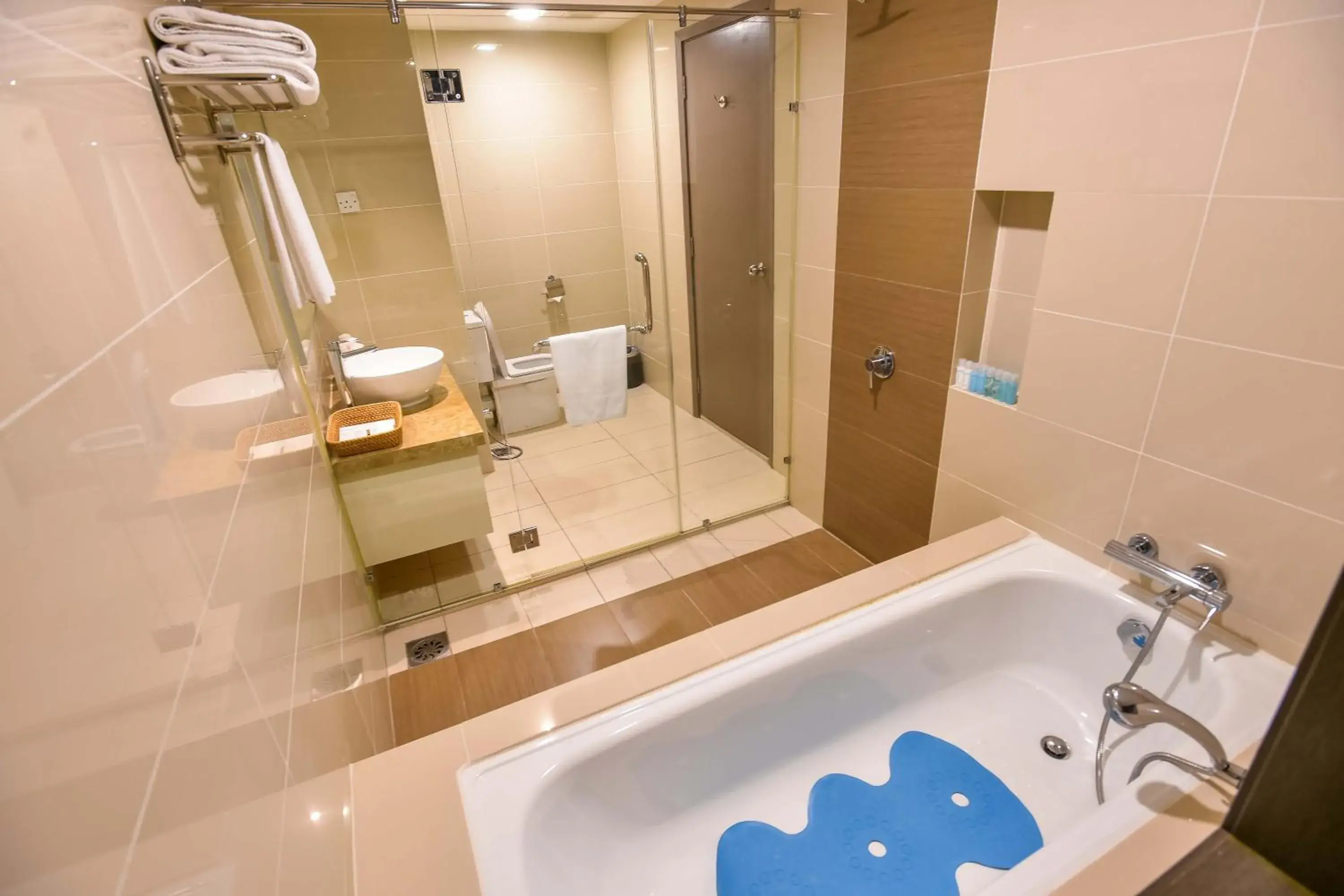 Bath, Bathroom in Premiere Hotel
