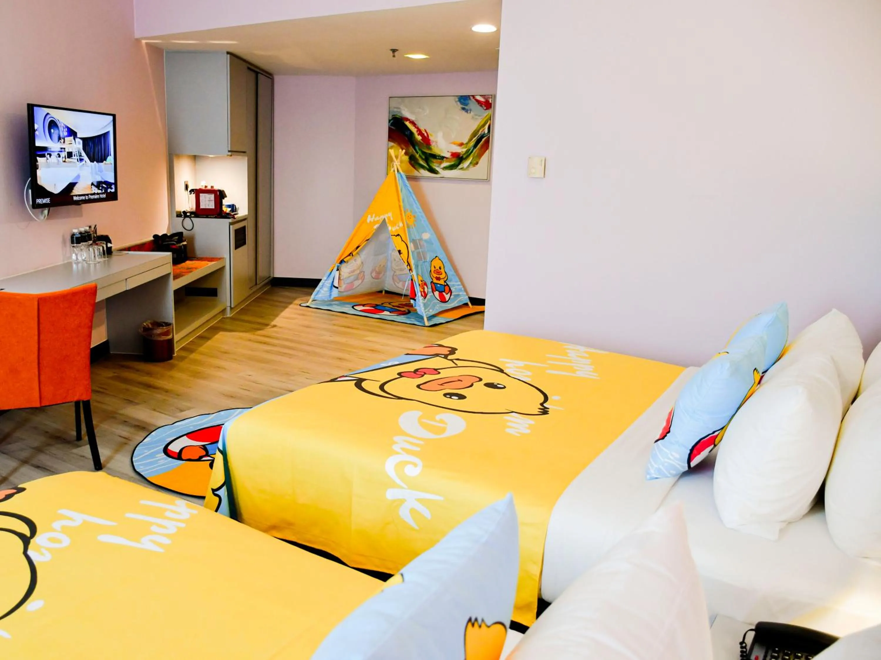 Photo of the whole room, Bed in Premiere Hotel - Complimentary Shuttle to Klang Wholesale Market