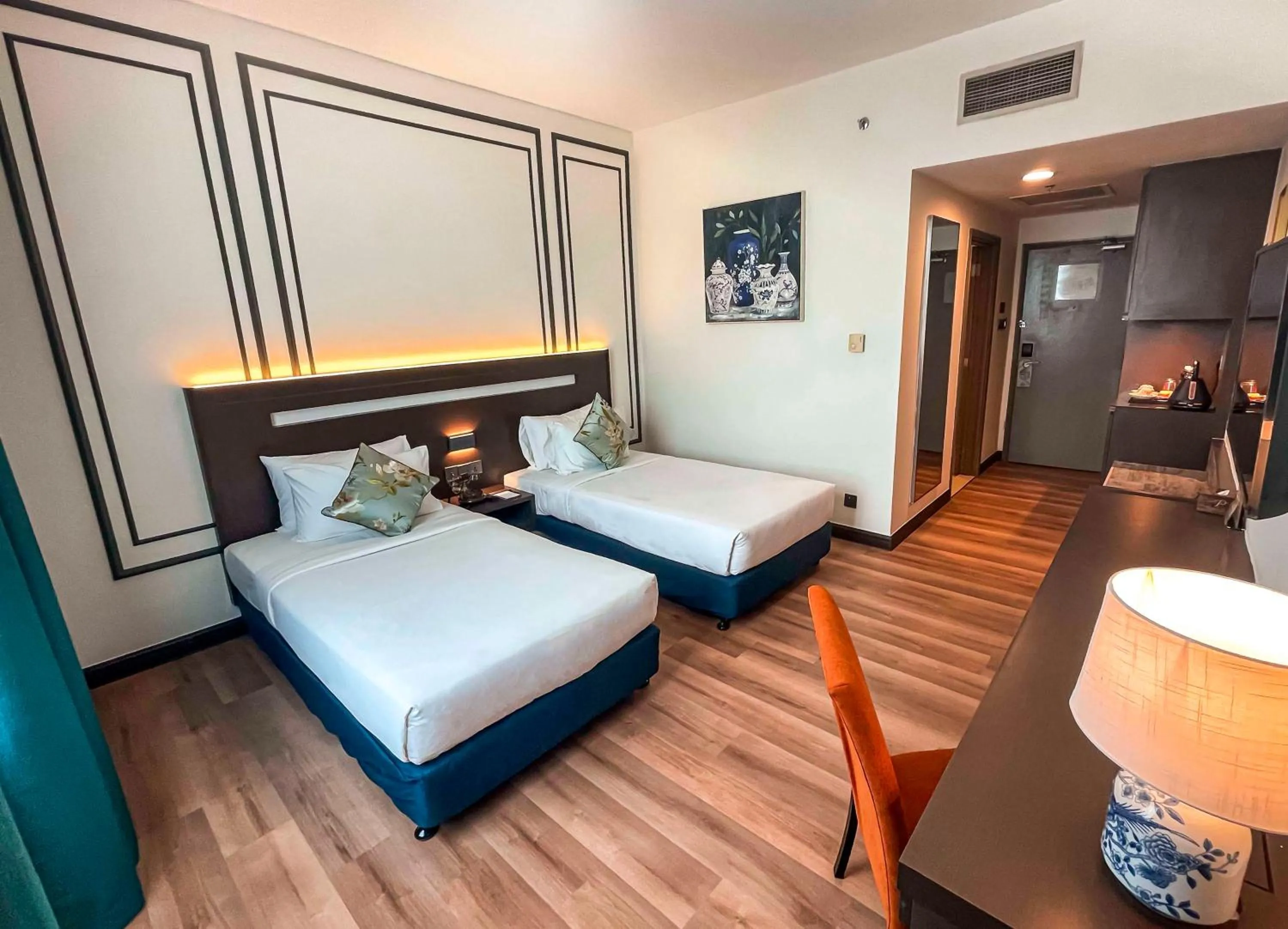 Bed in Premiere Hotel - Complimentary Shuttle to Klang Wholesale Market