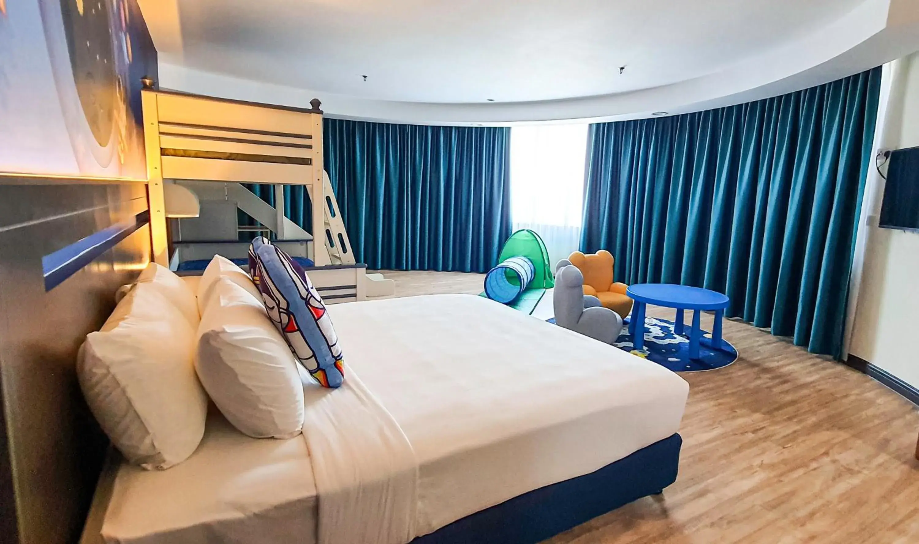 Bed in Premiere Hotel - Complimentary Shuttle to Klang Wholesale Market Bed in Premiere Hotel - Complimentary Shuttle to Klang Wholesale Market