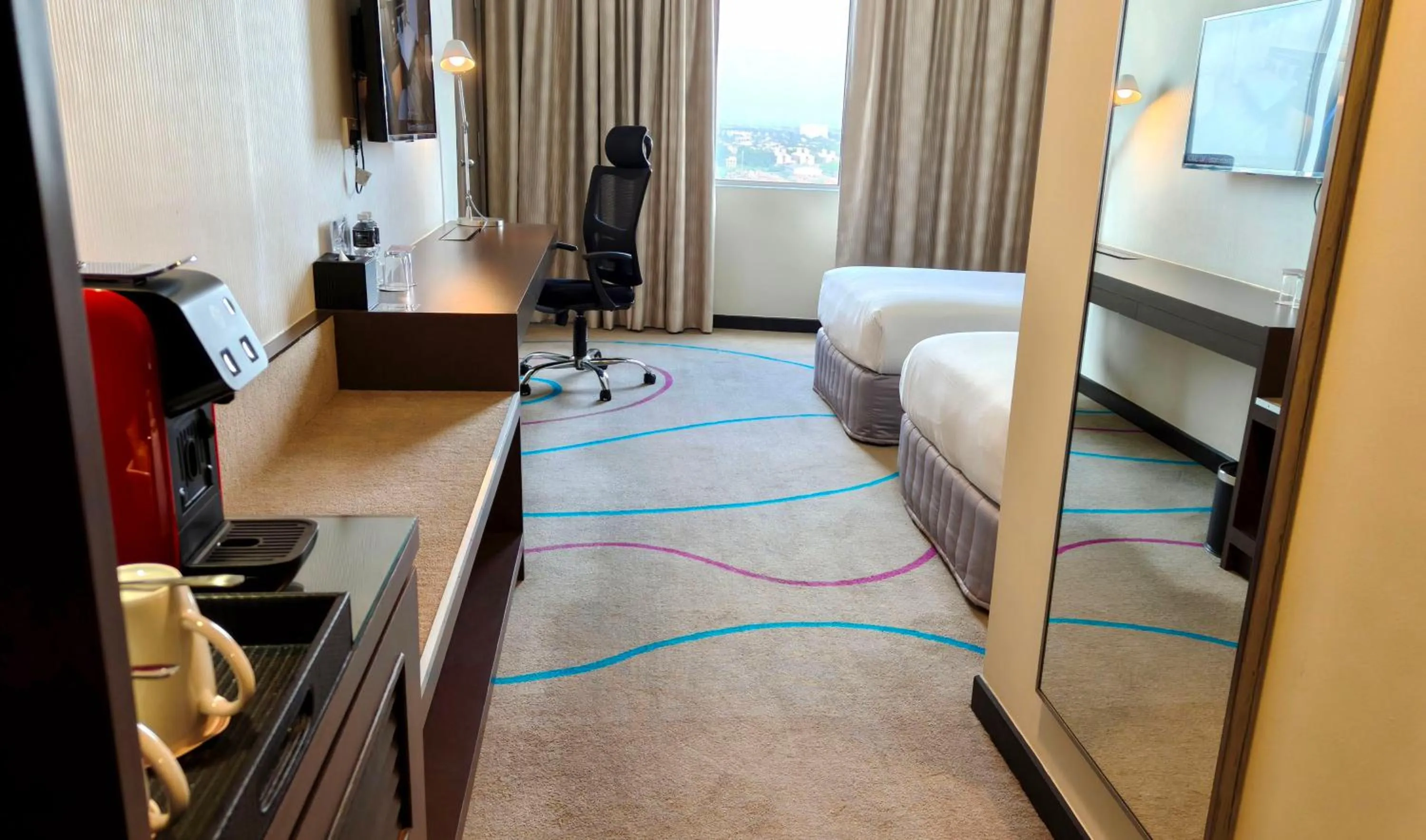 Bed in Premiere Hotel - Complimentary Shuttle to Klang Wholesale Market