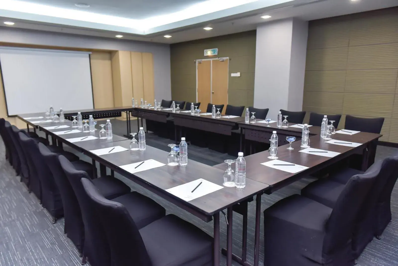 Meeting/conference room in Premiere Hotel