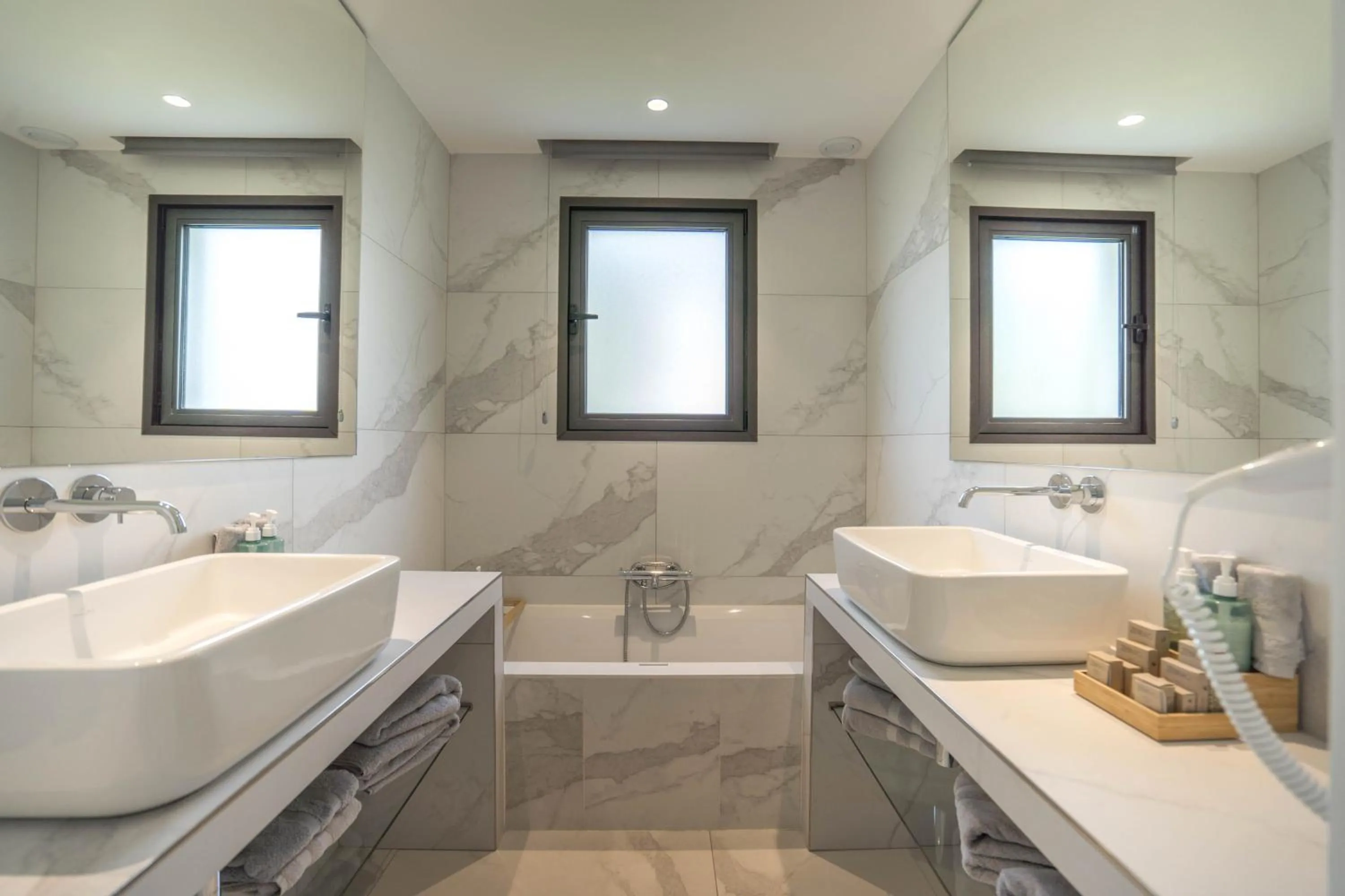 Bathroom in Hotel le Mandala