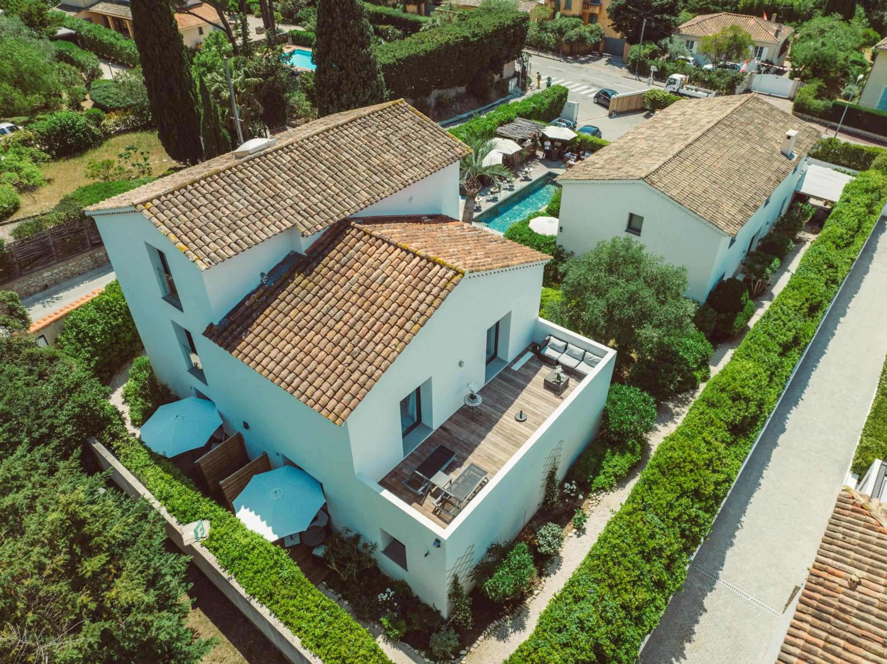 Property building in Hotel le Mandala