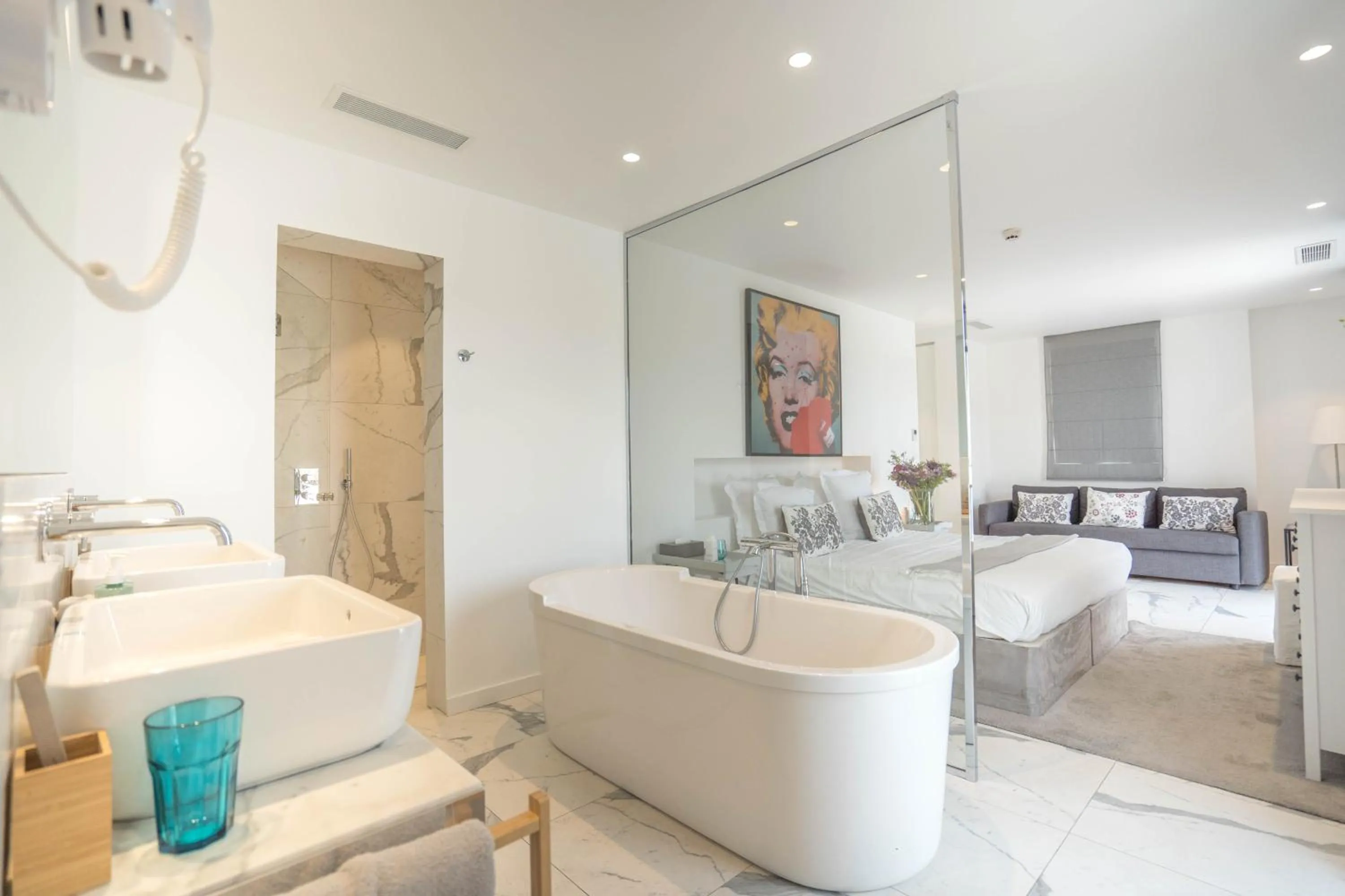 Bathroom in Hotel le Mandala