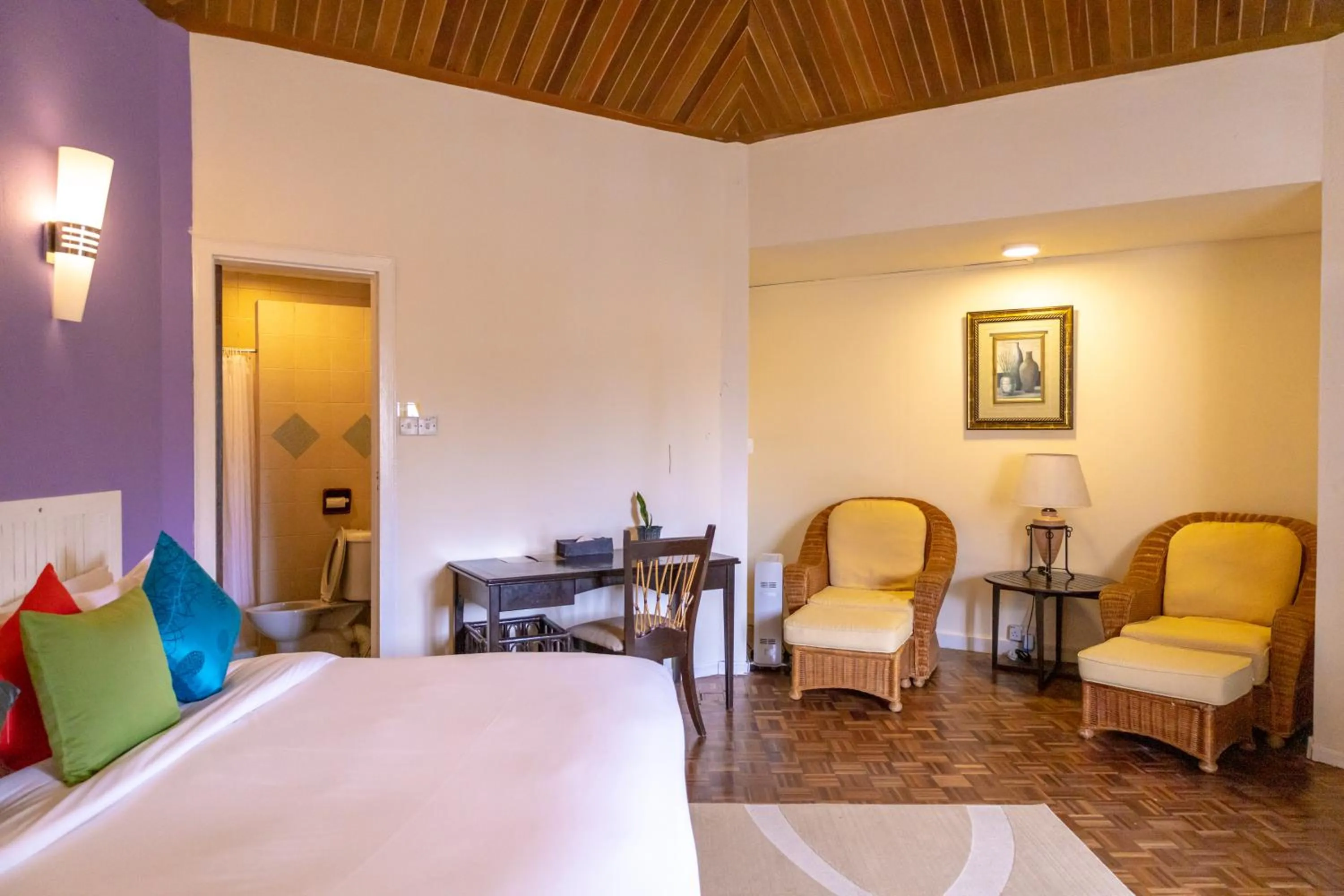 Bed in Sutera Sanctuary Lodges At Kinabalu Park