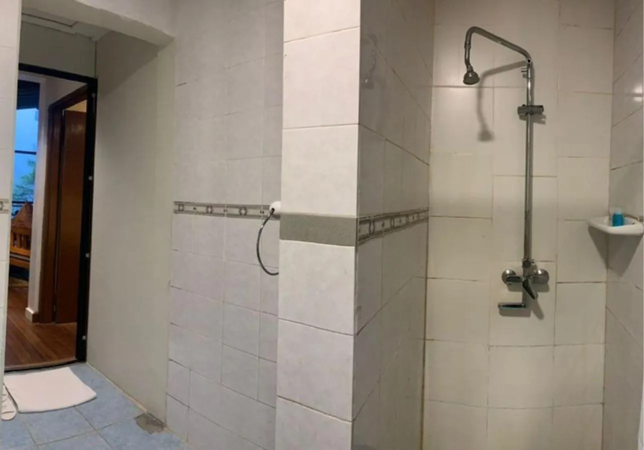 Bathroom in Sutera Sanctuary Lodges At Kinabalu Park