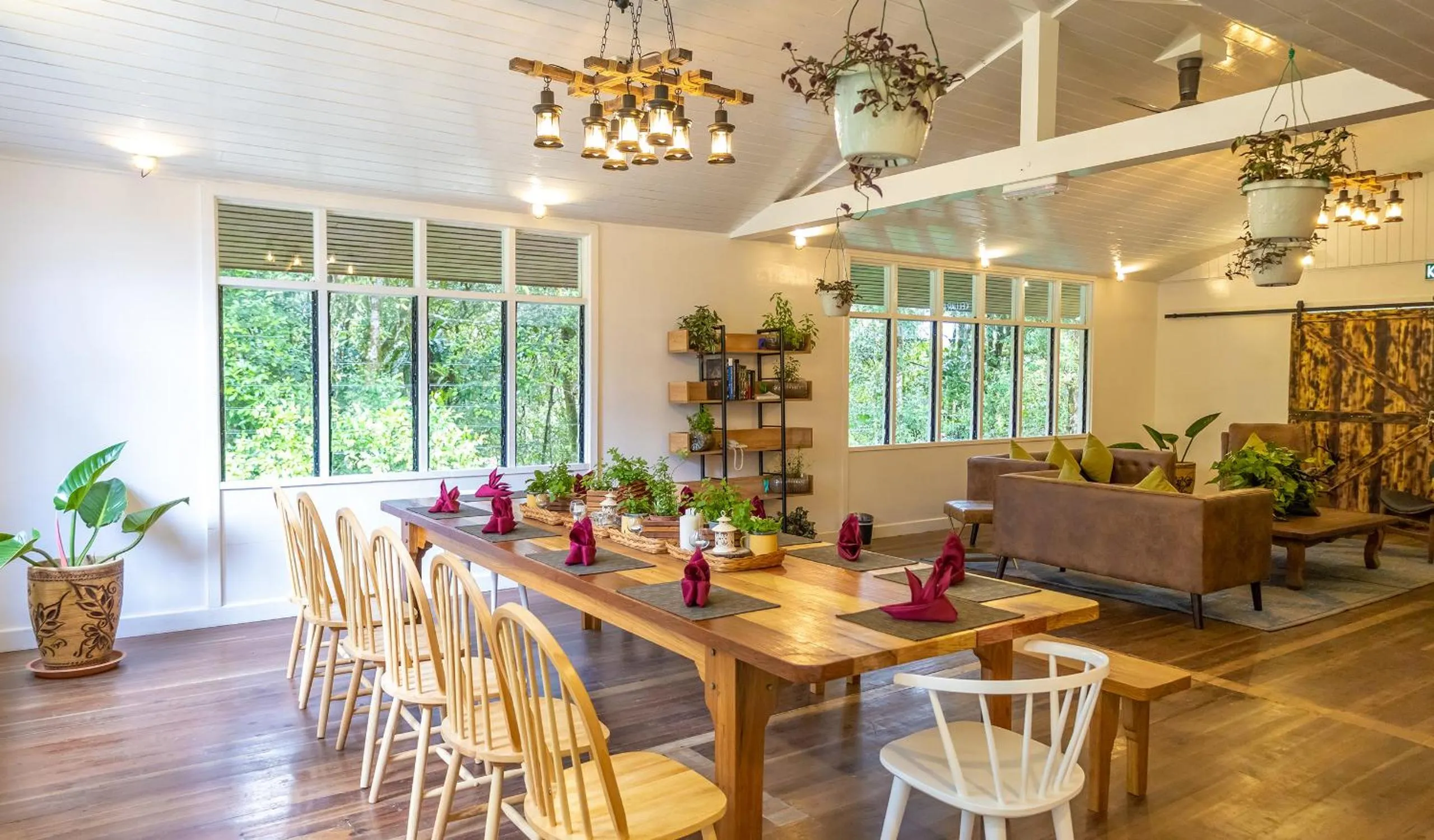 Dining area in Sutera Sanctuary Lodges At Kinabalu Park