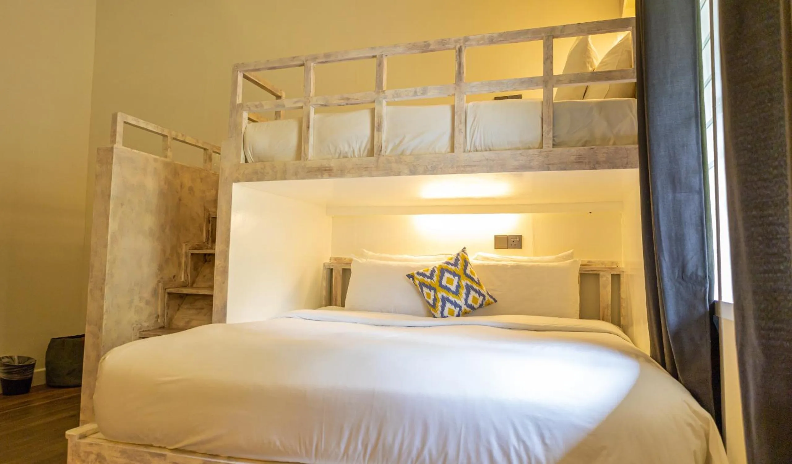 Bed in Sutera Sanctuary Lodges At Kinabalu Park