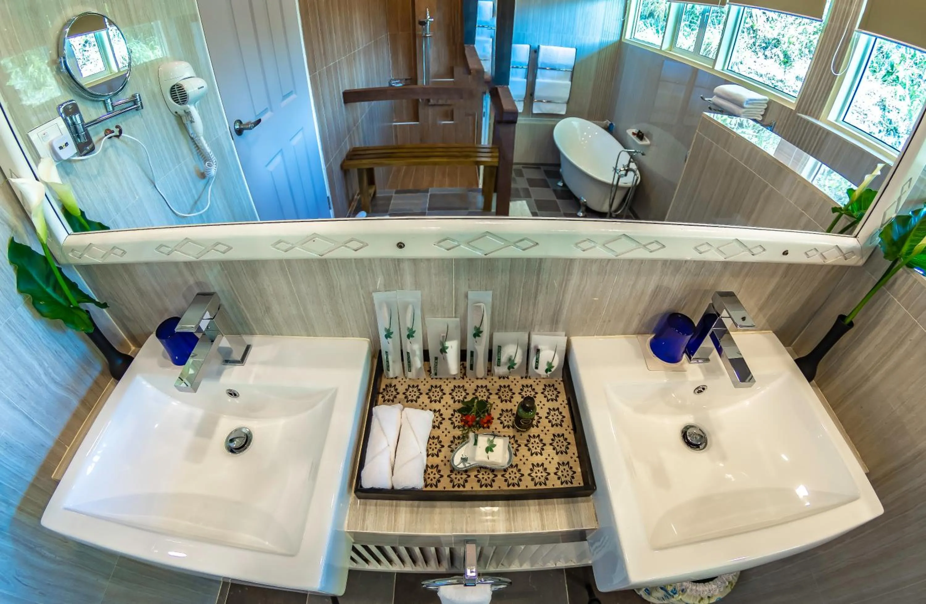 Bathroom in Sutera Sanctuary Lodges At Kinabalu Park