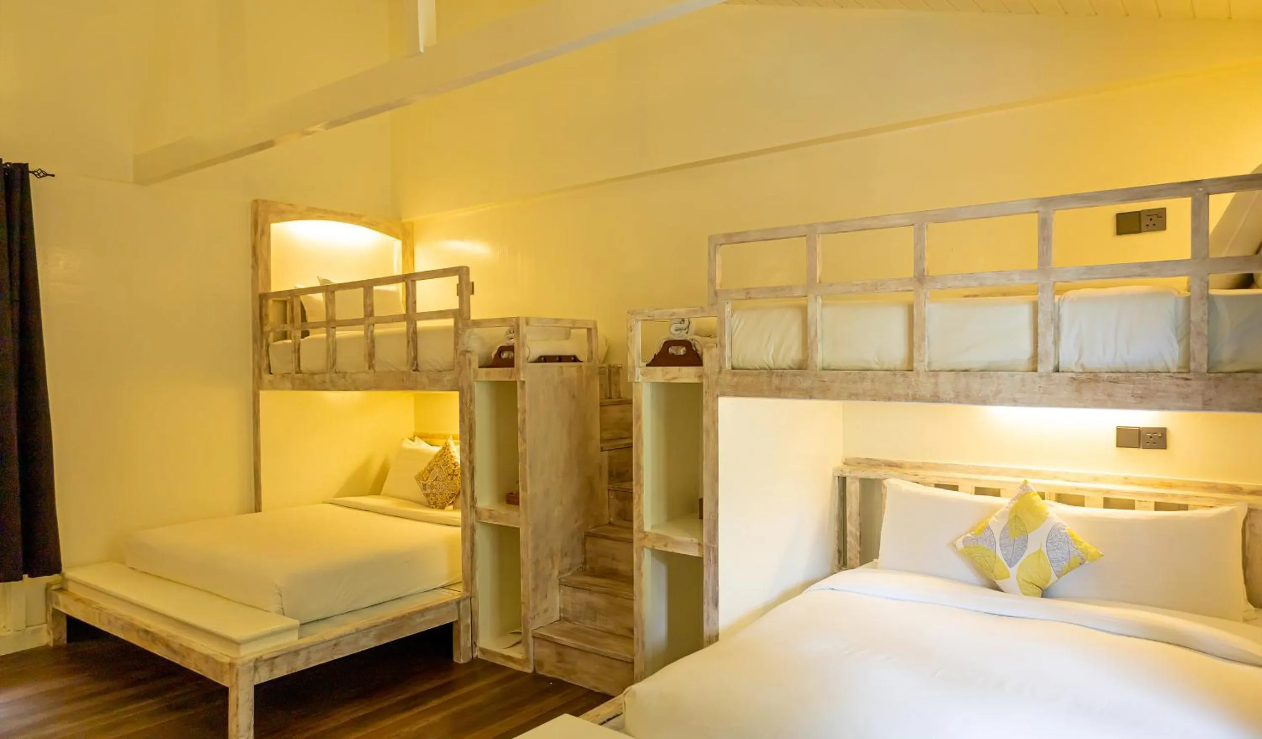 Bed in Sutera Sanctuary Lodges At Kinabalu Park