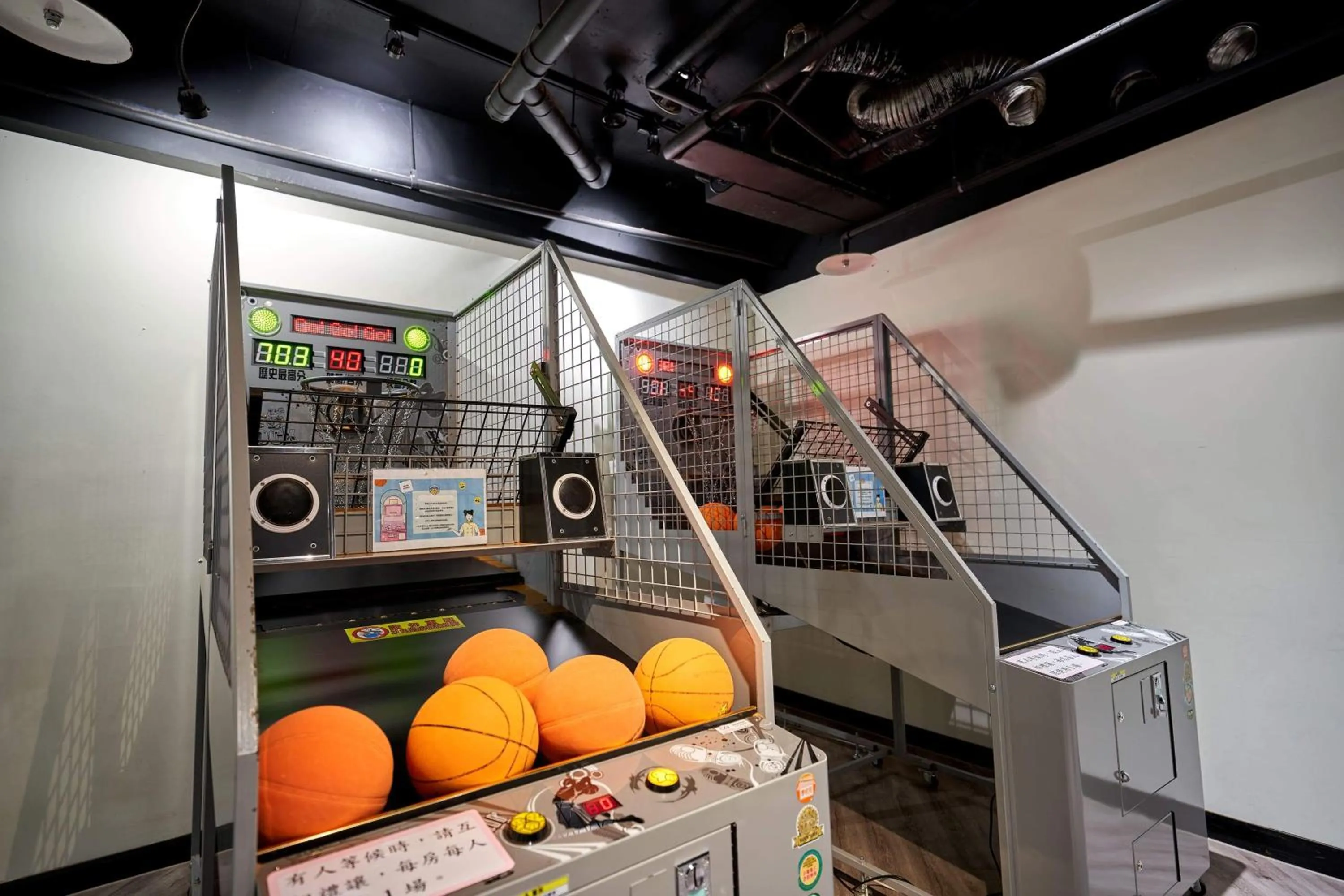 Game Room in Howard Lake Resort Shihmen Dam