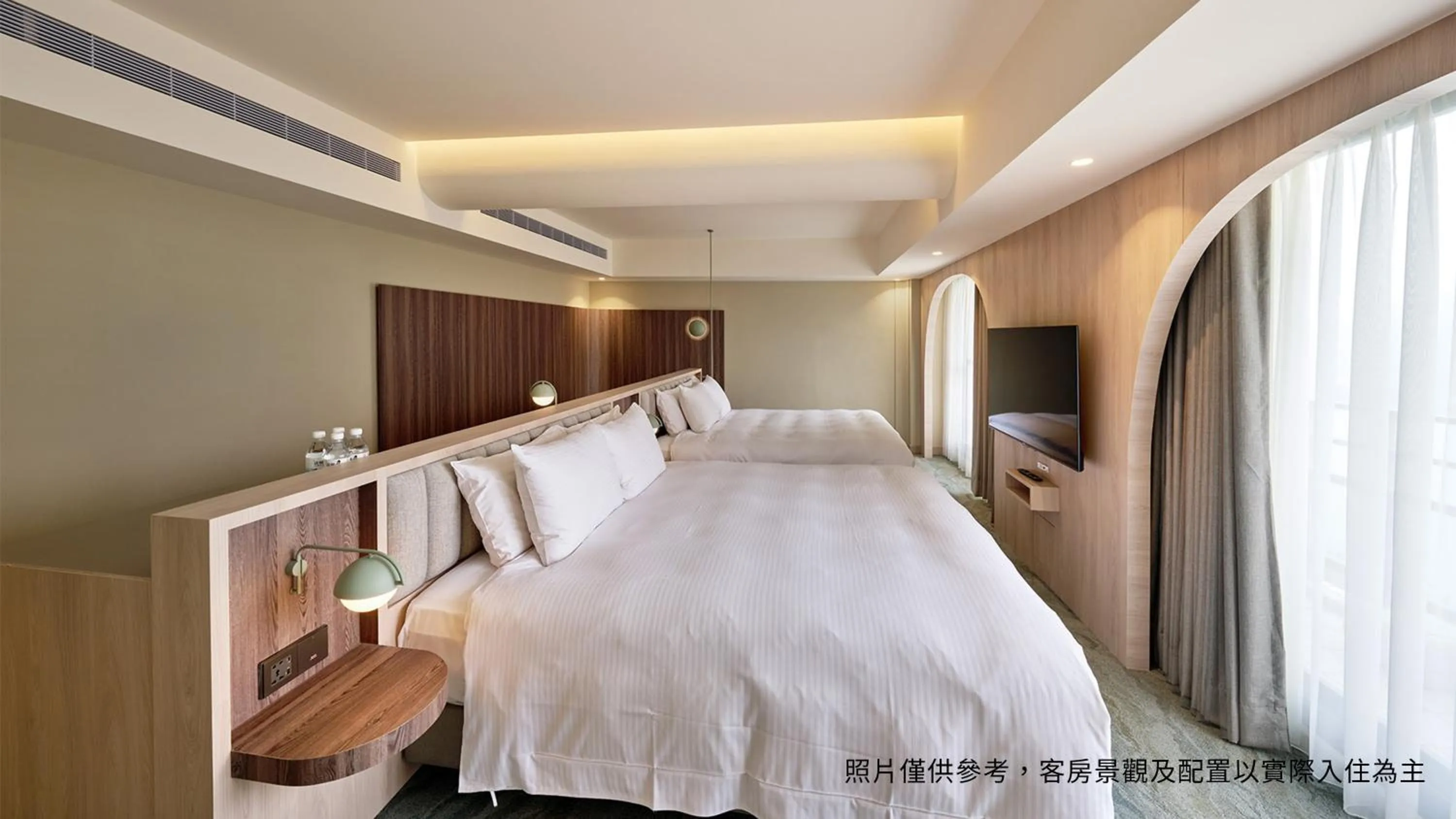 Bed in Howard Lake Resort Shihmen Dam