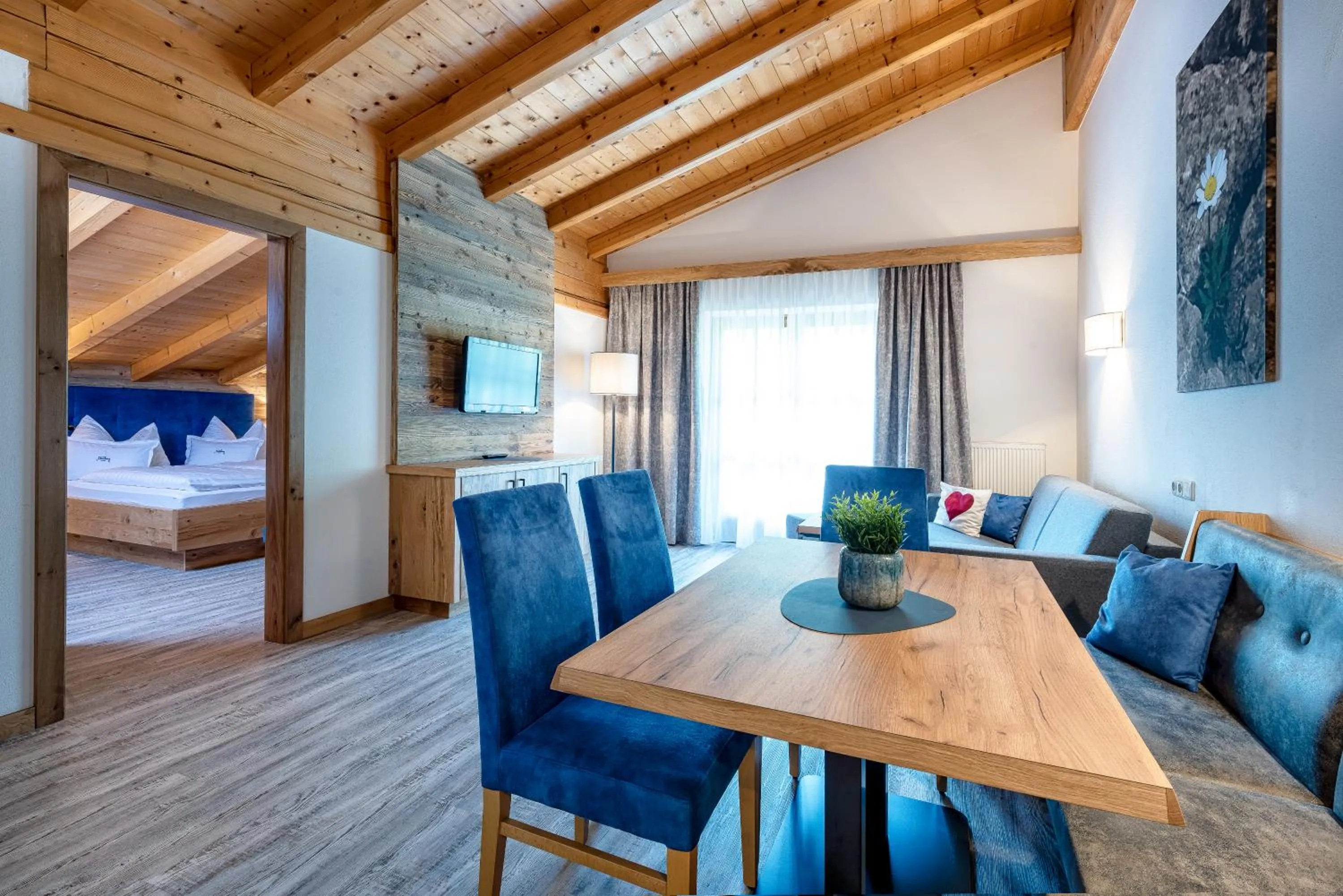 TV and multimedia in Das Stoaberg