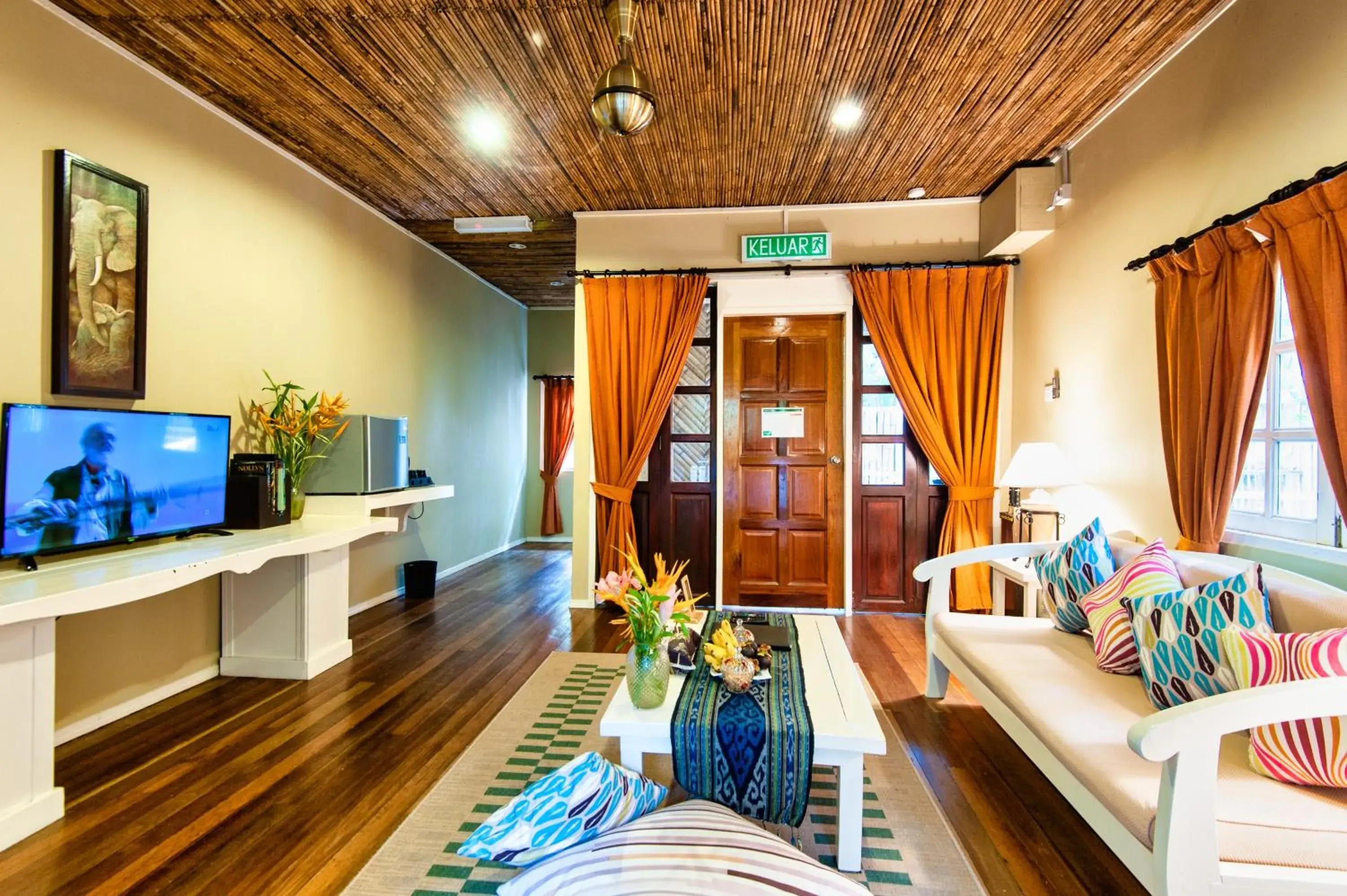 Living room in Sutera Sanctuary Lodges At Poring Hot Springs Living room in Sutera Sanctuary Lodges At Poring Hot Springs