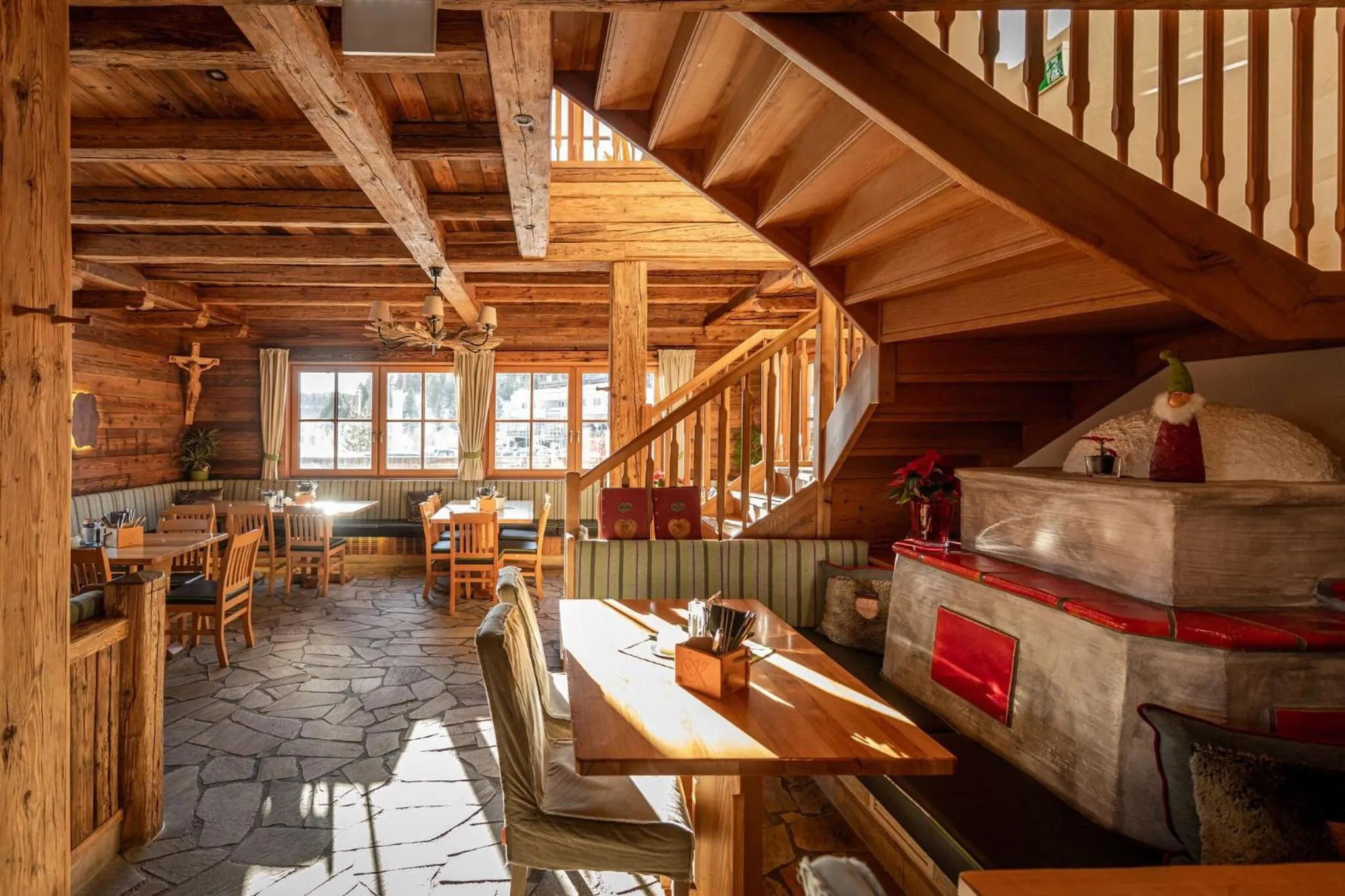 Restaurant/places to eat in Hotel Kornock