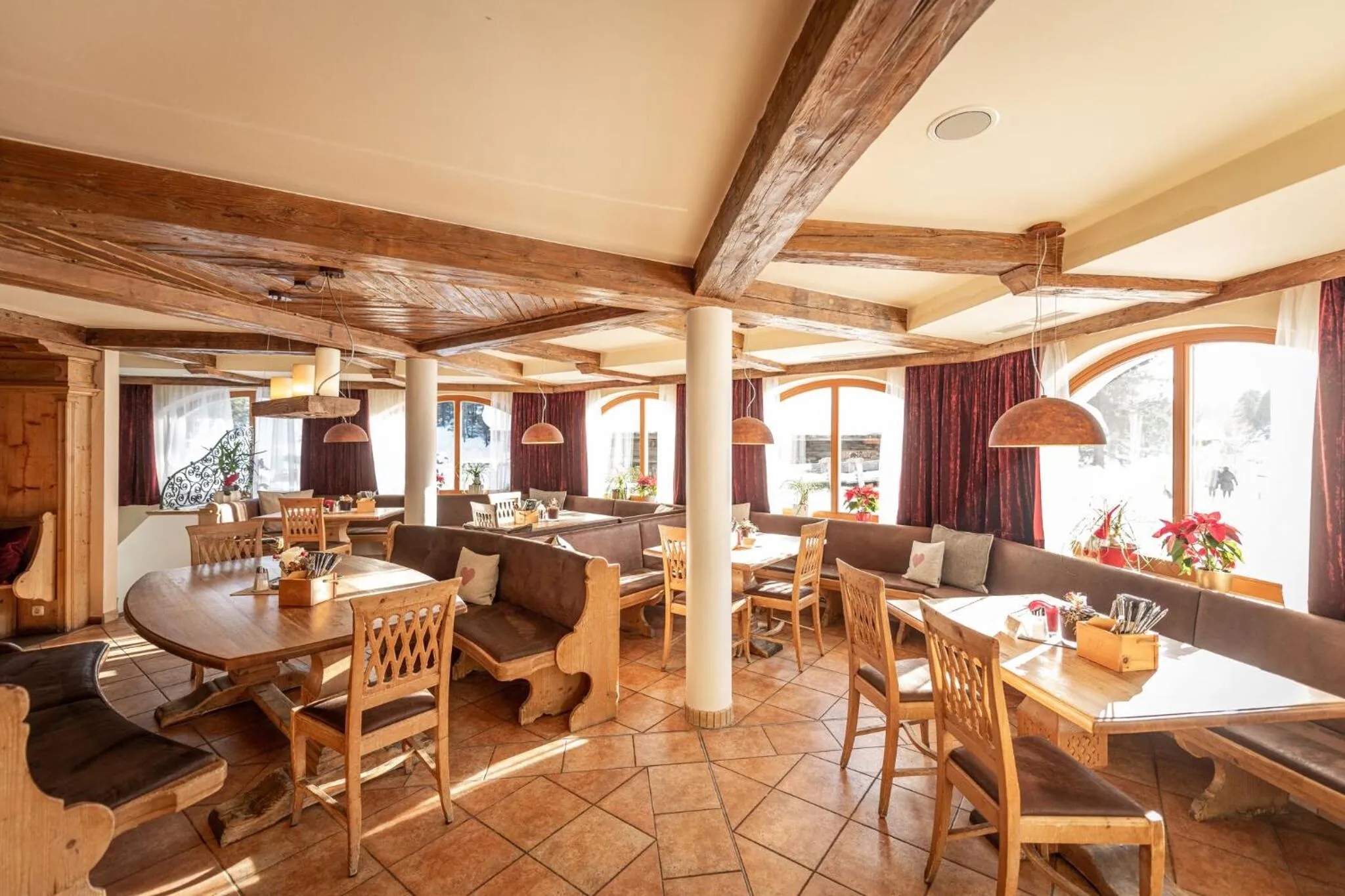 Restaurant/places to eat in Hotel Kornock