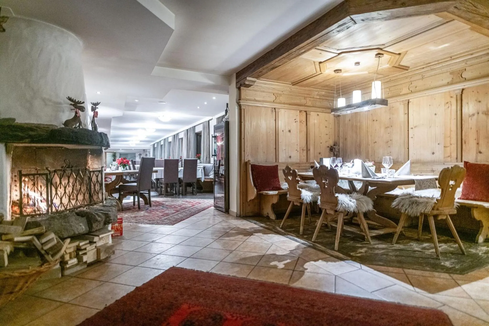 Restaurant/places to eat in Hotel Kornock