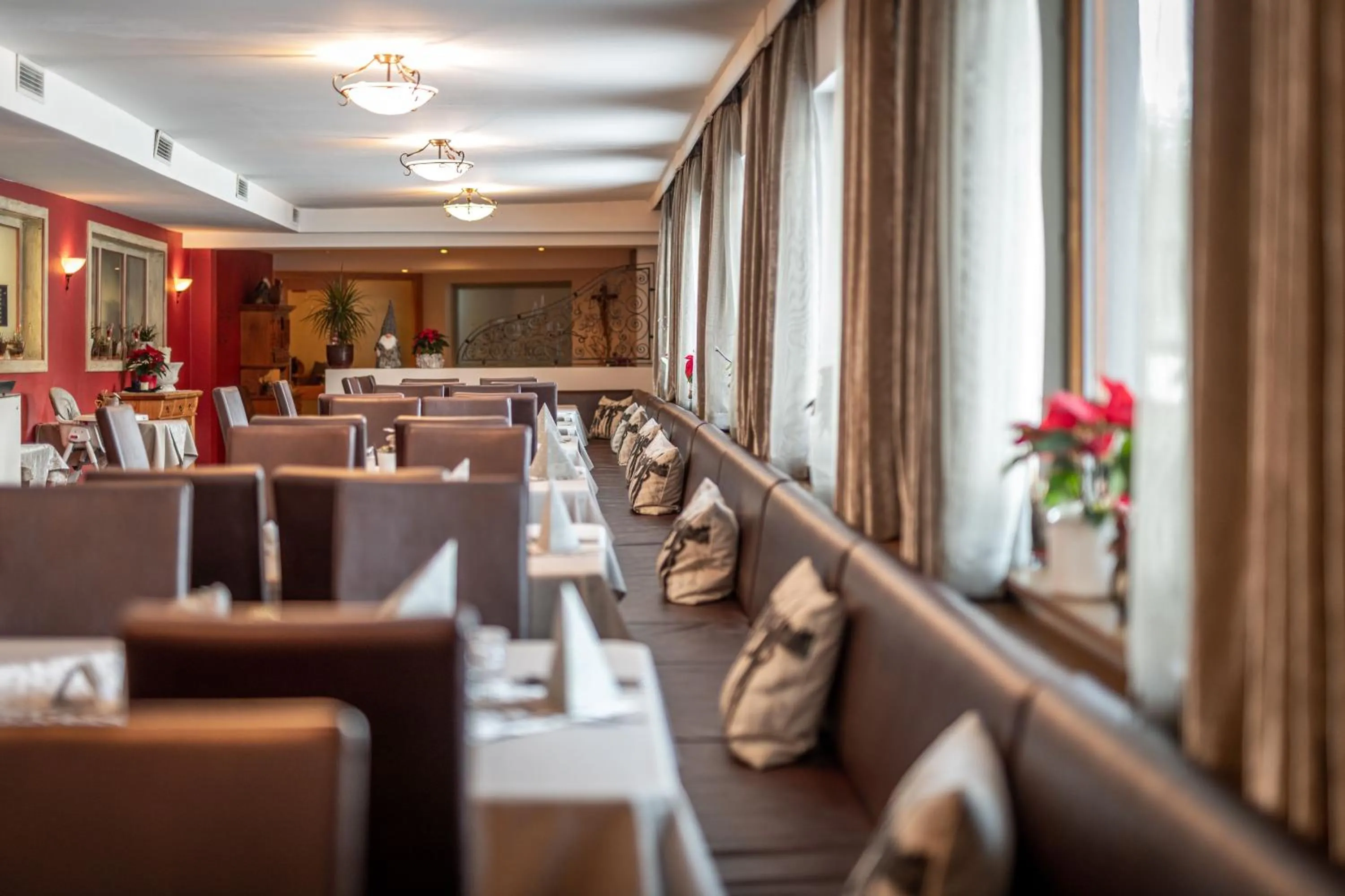 Restaurant/places to eat in Hotel Kornock