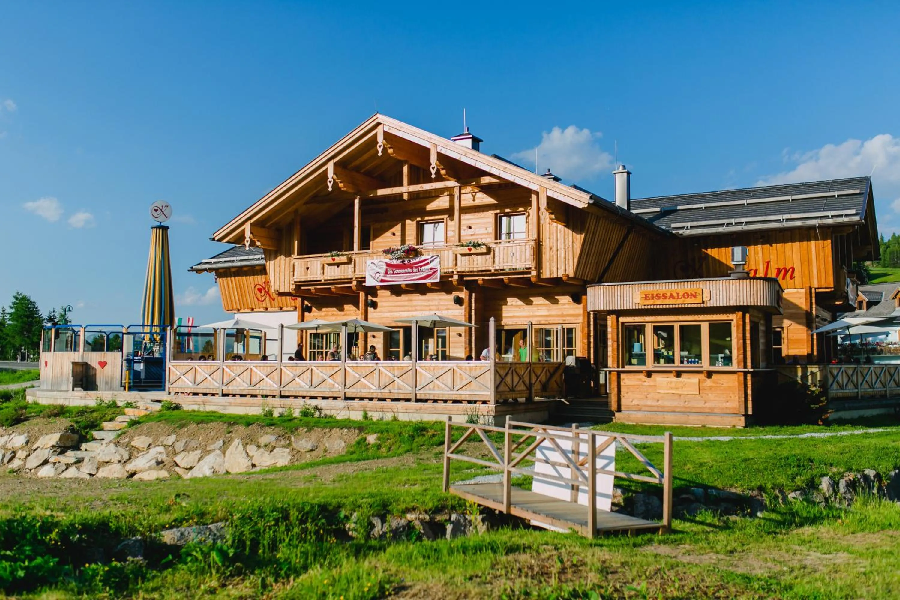 Restaurant/places to eat in Hotel Kornock