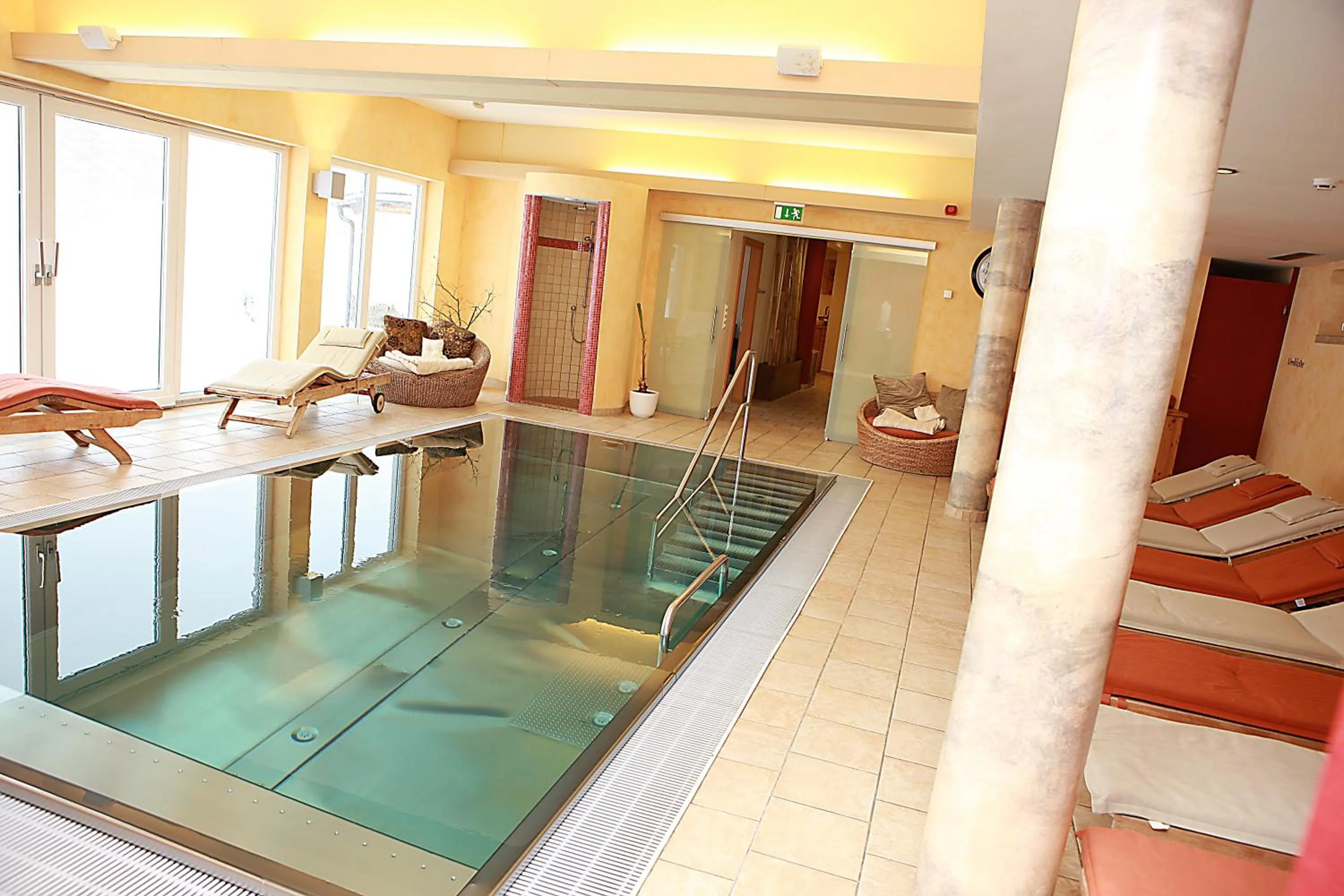 Swimming pool in Hotel Kornock