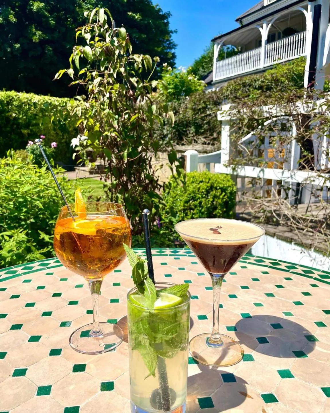 Food and drinks in Wingrove House