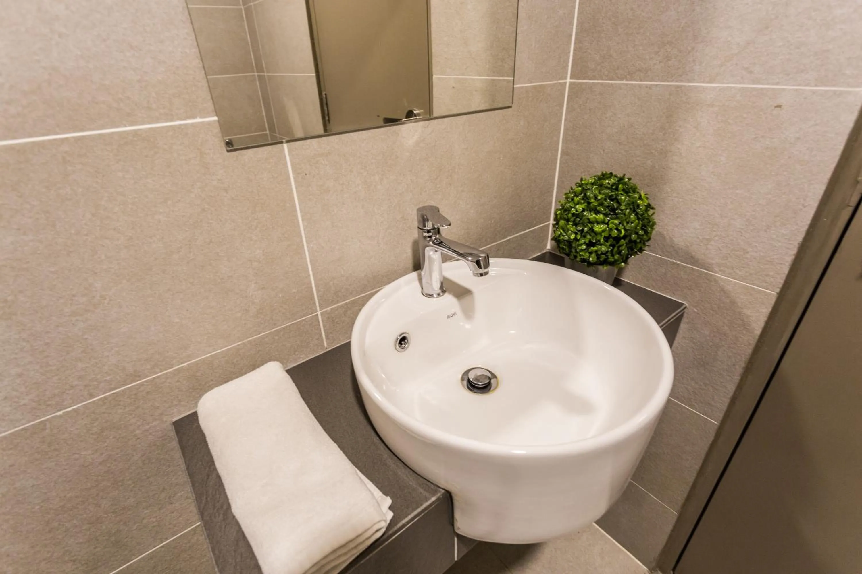 Pinnacle PJ @ Penguin Homes