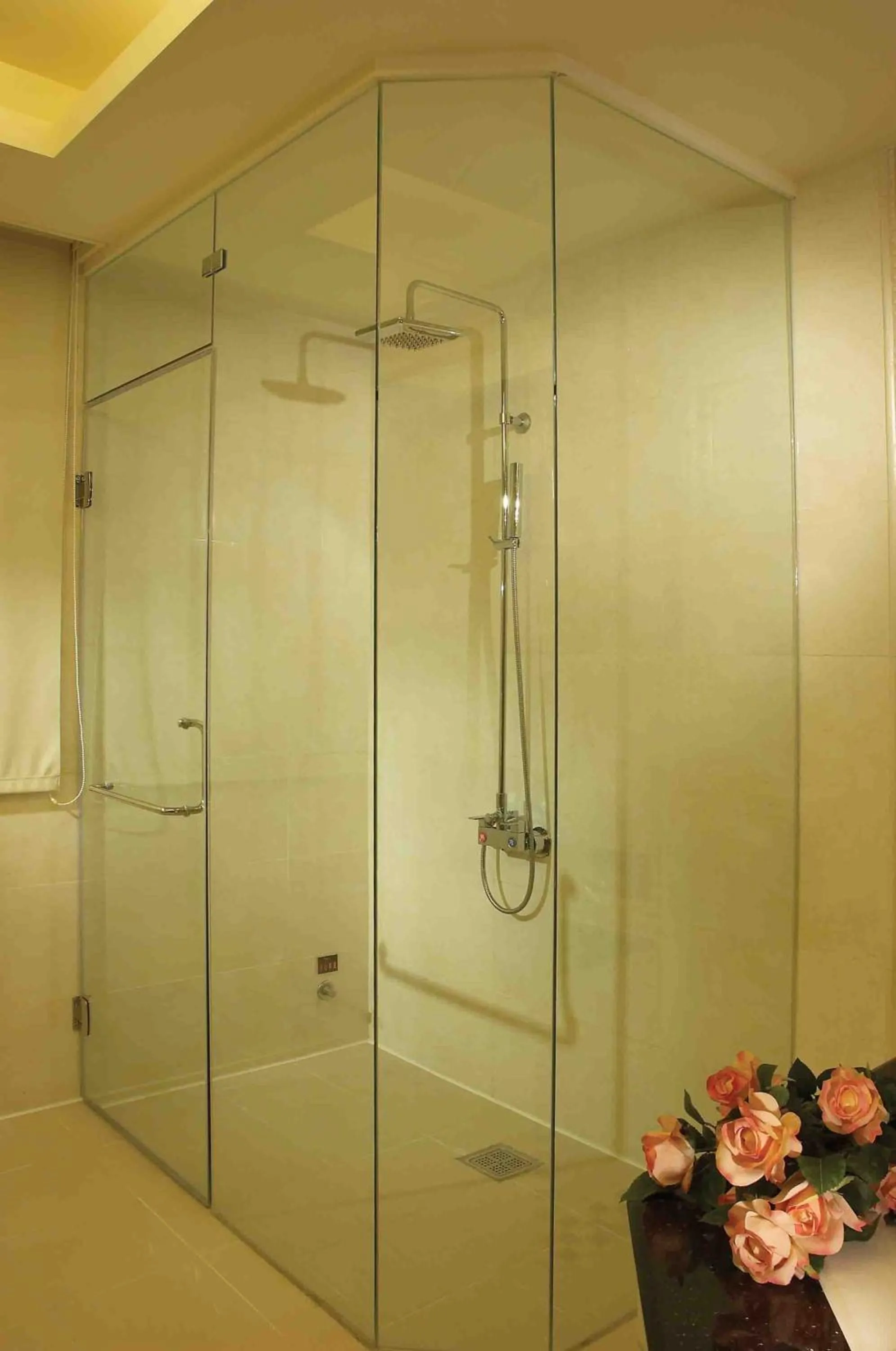 Bathroom in Chateau Motel & Spa - Zuoying