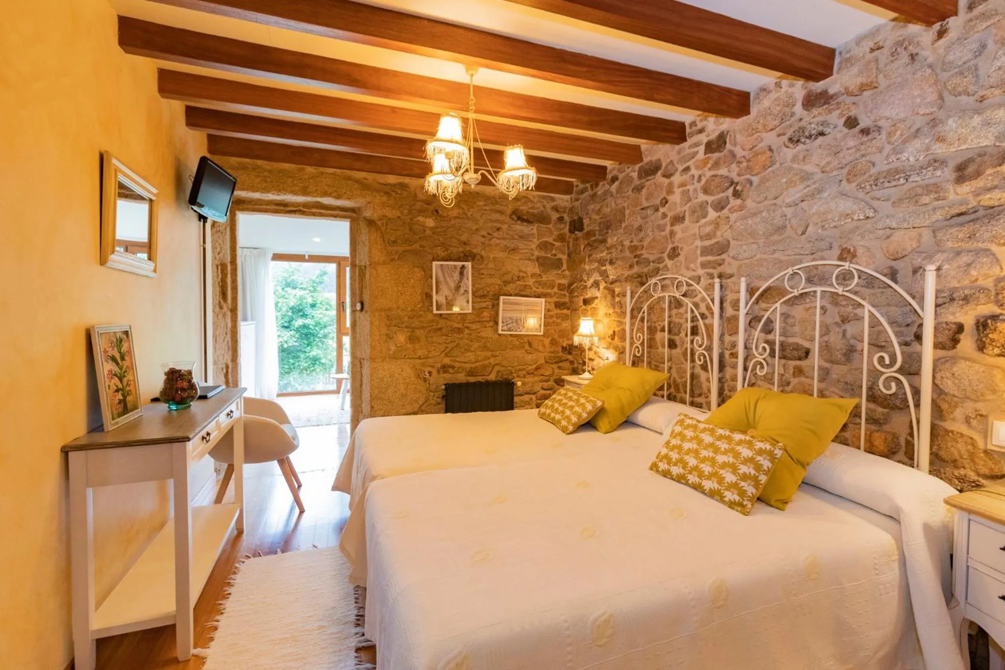 Photo of the whole room, Bed in Casa do Mudo