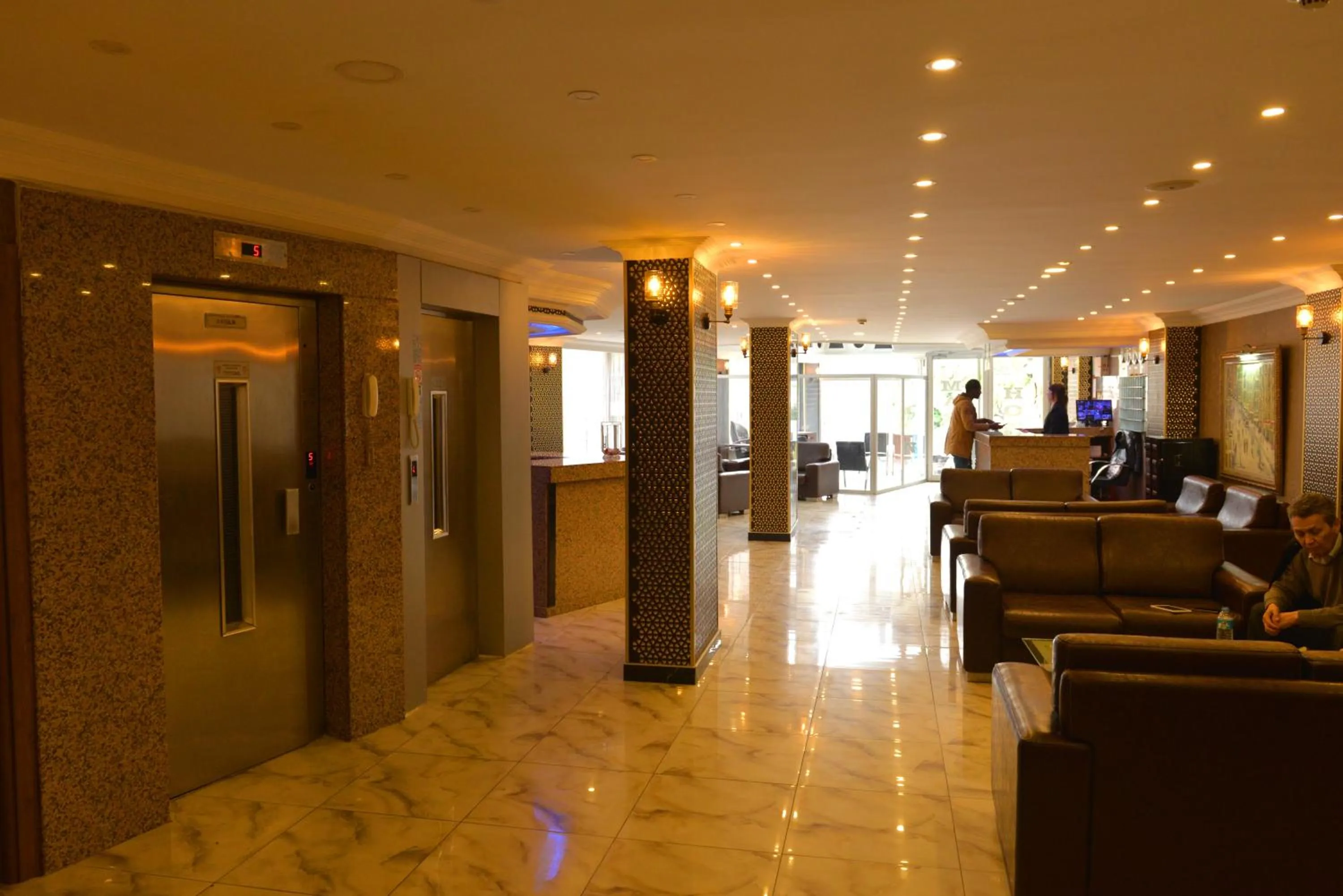 Lobby or reception in Hotel Marina City