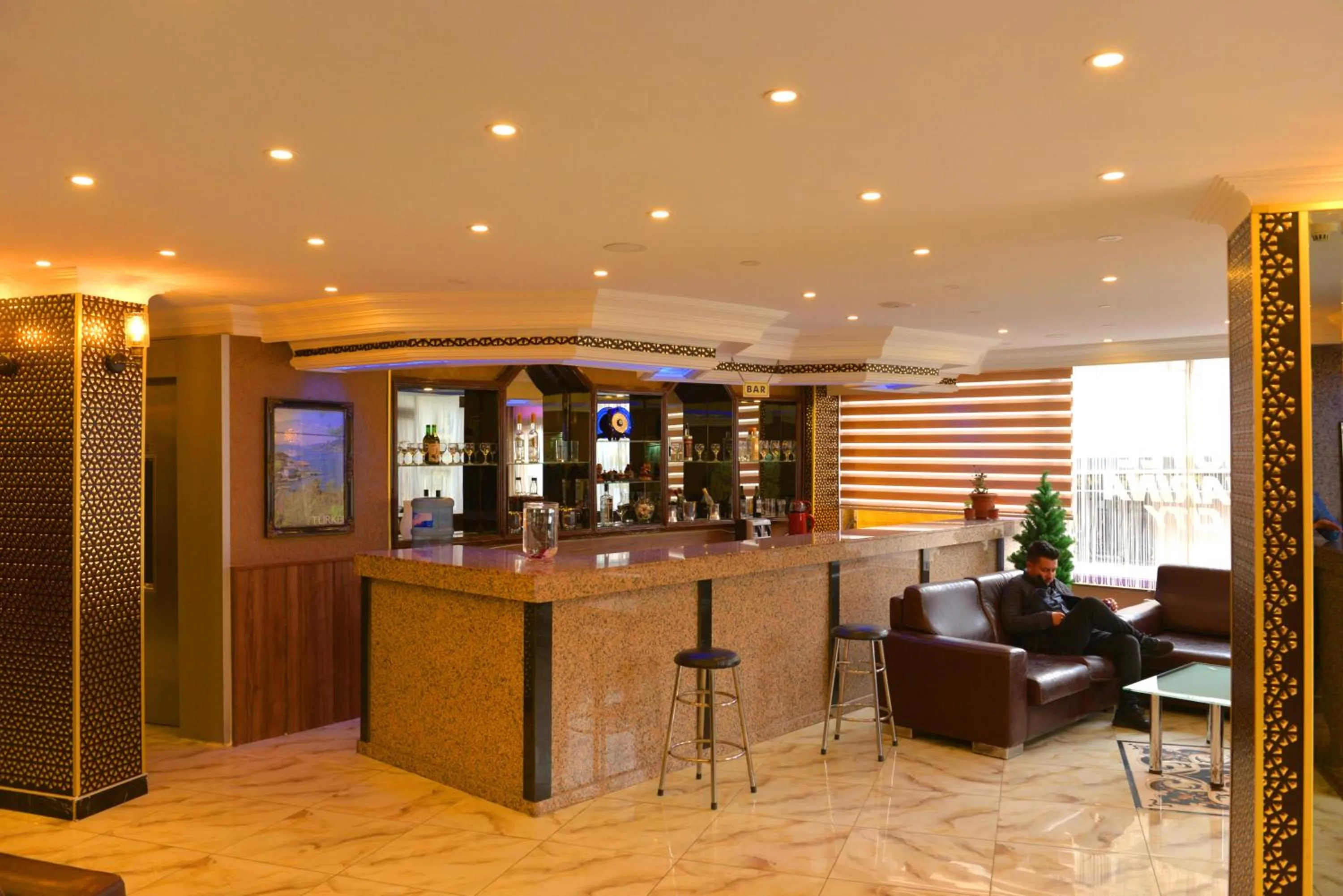 Lounge or bar in Hotel Marina City