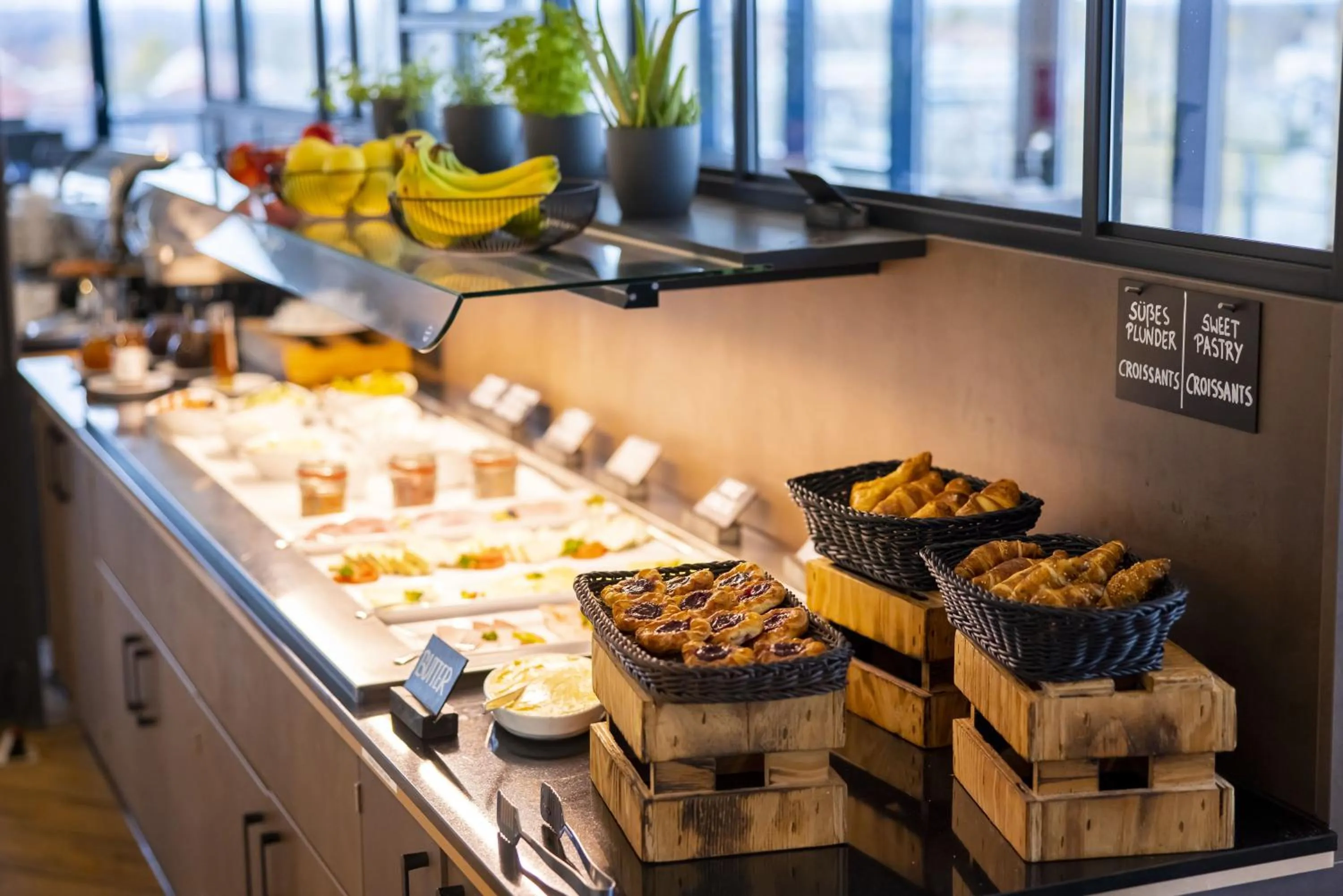 Breakfast in Hotel IV Jahreszeiten Lübeck