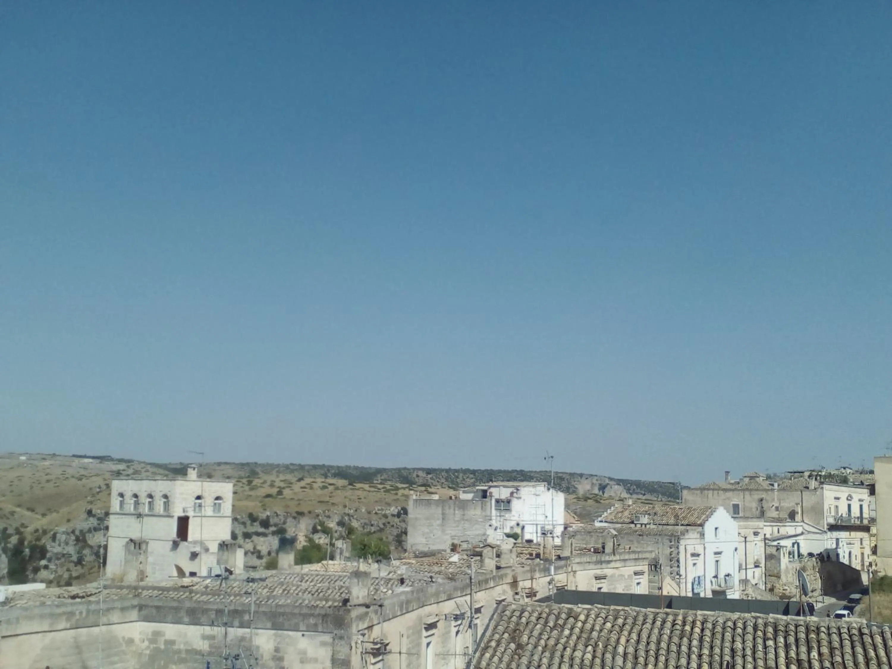 Bird's eye view in Sister's love