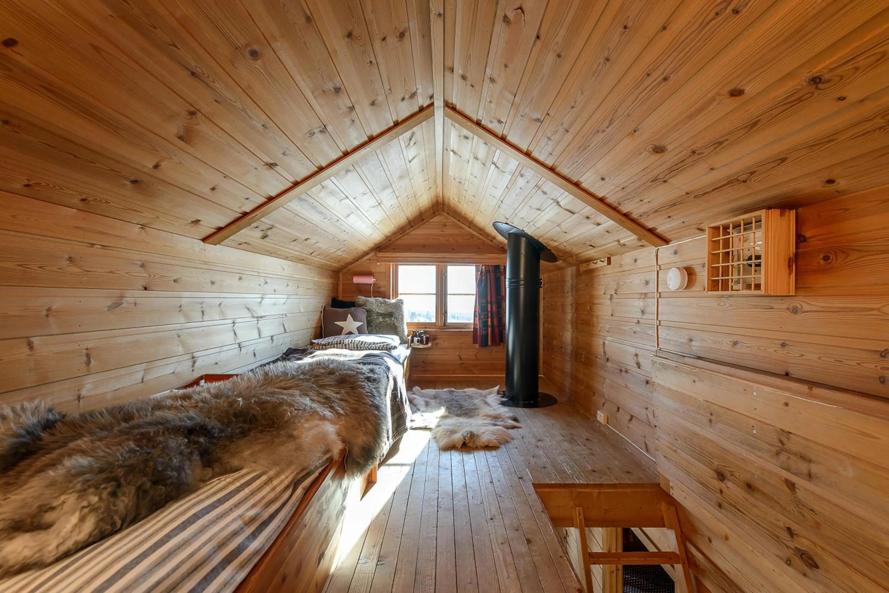 Bed in Lillehammer Fjellstue og Hytteutleie