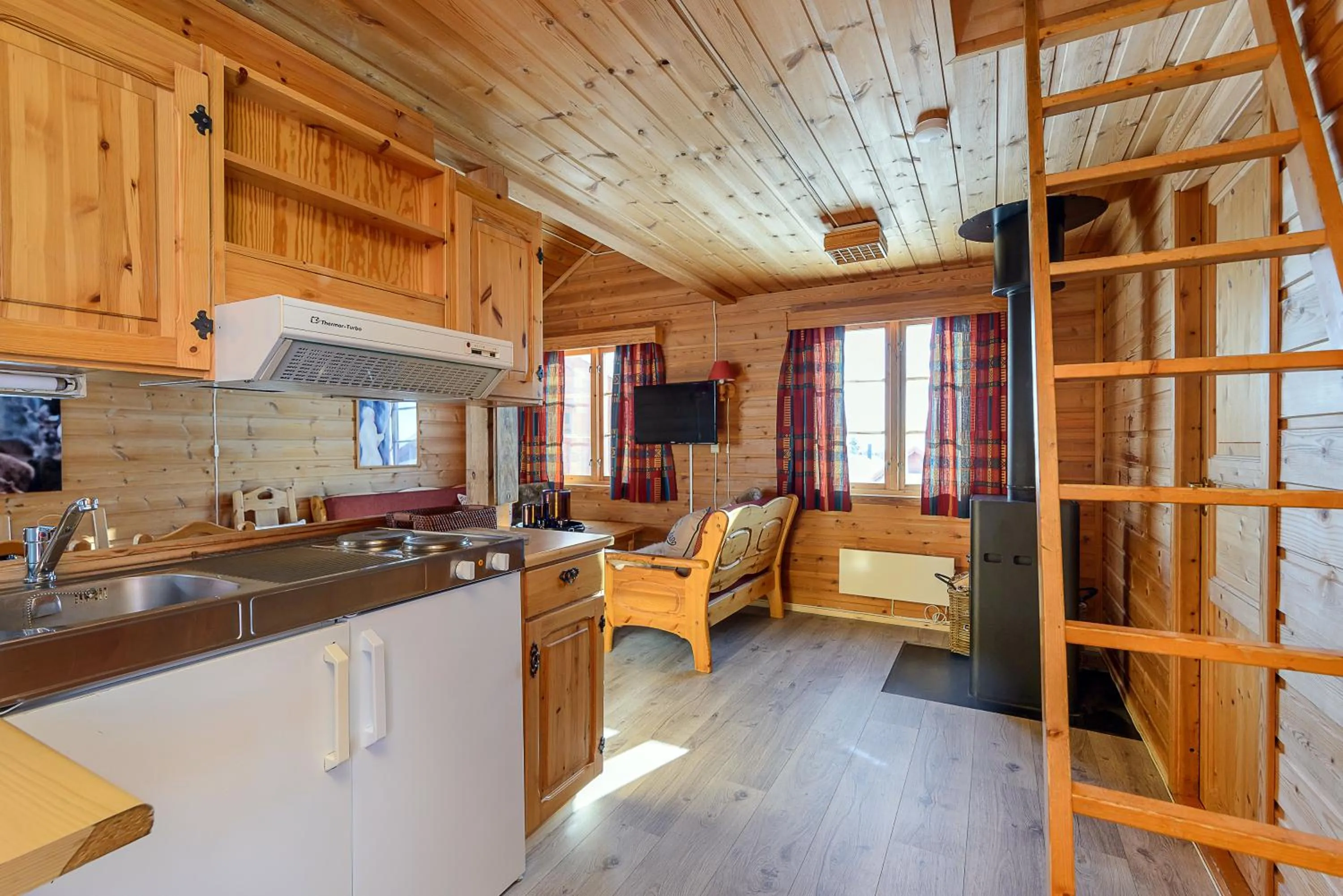 Kitchen or kitchenette in Lillehammer Fjellstue og Hytteutleie
