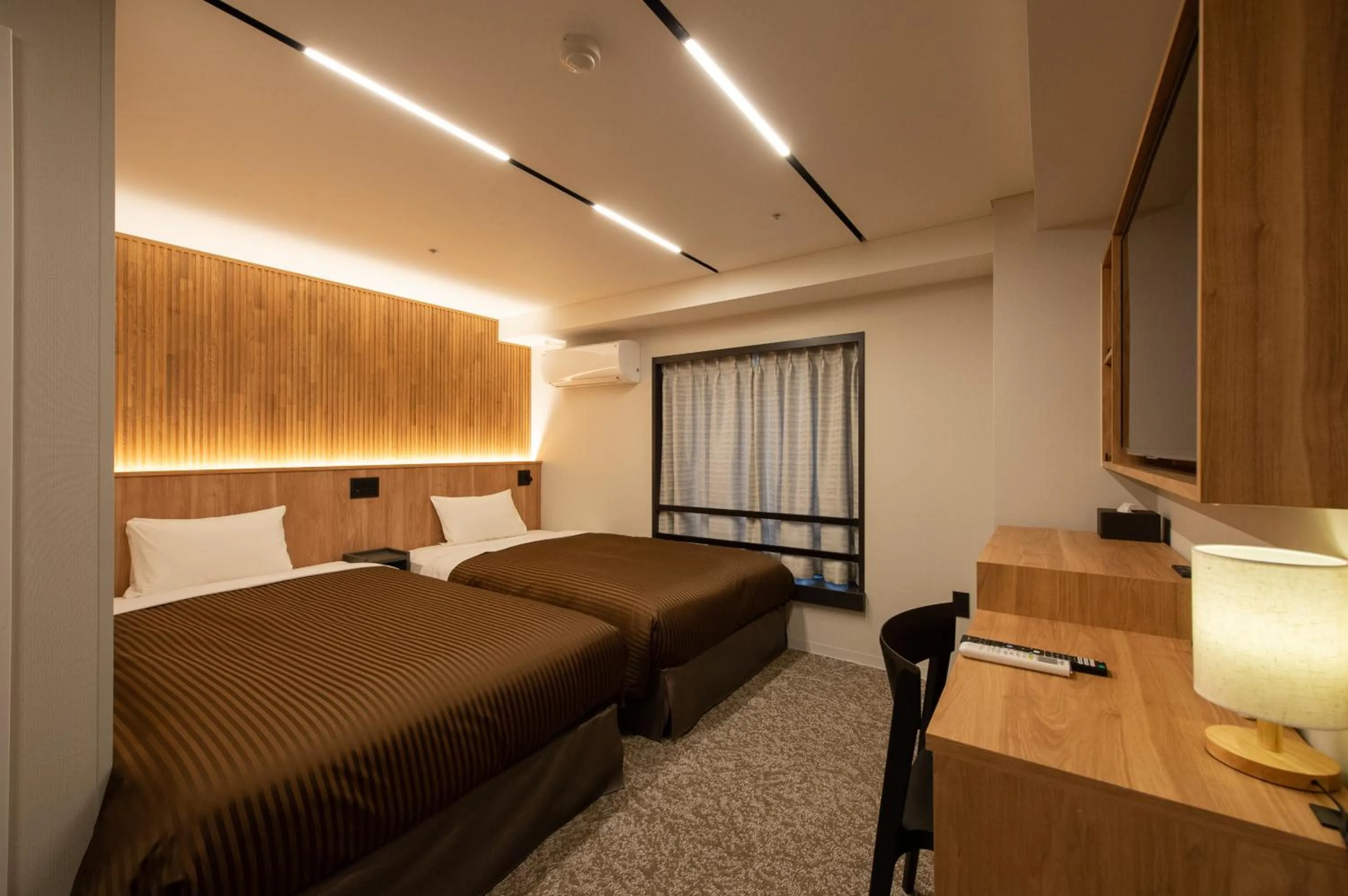 Photo of the whole room, Bed in Belmont Hotel