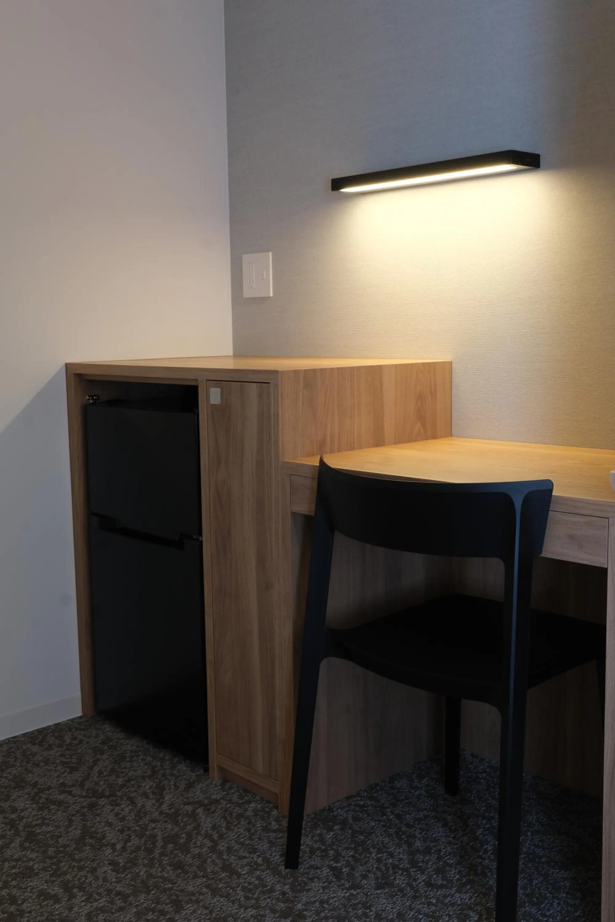 Photo of the whole room in Belmont Hotel