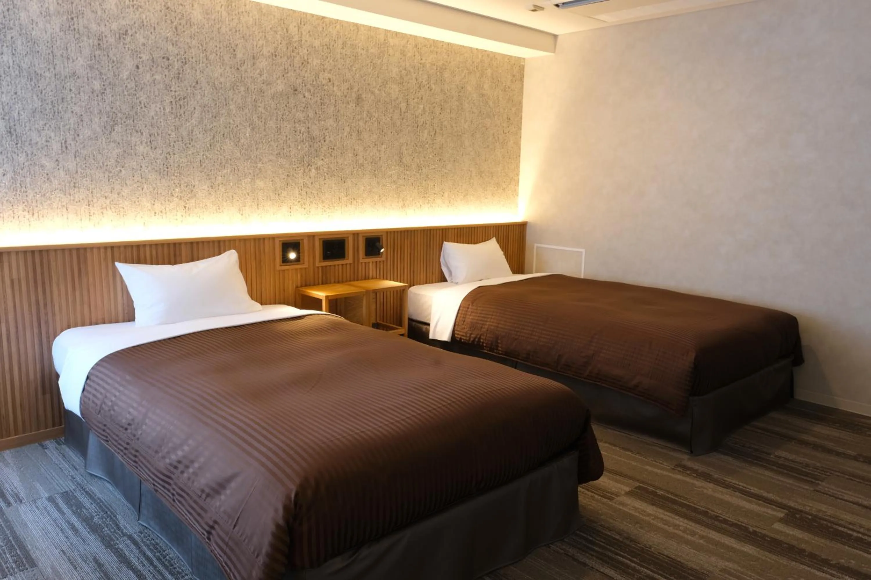 Bed in Belmont Hotel