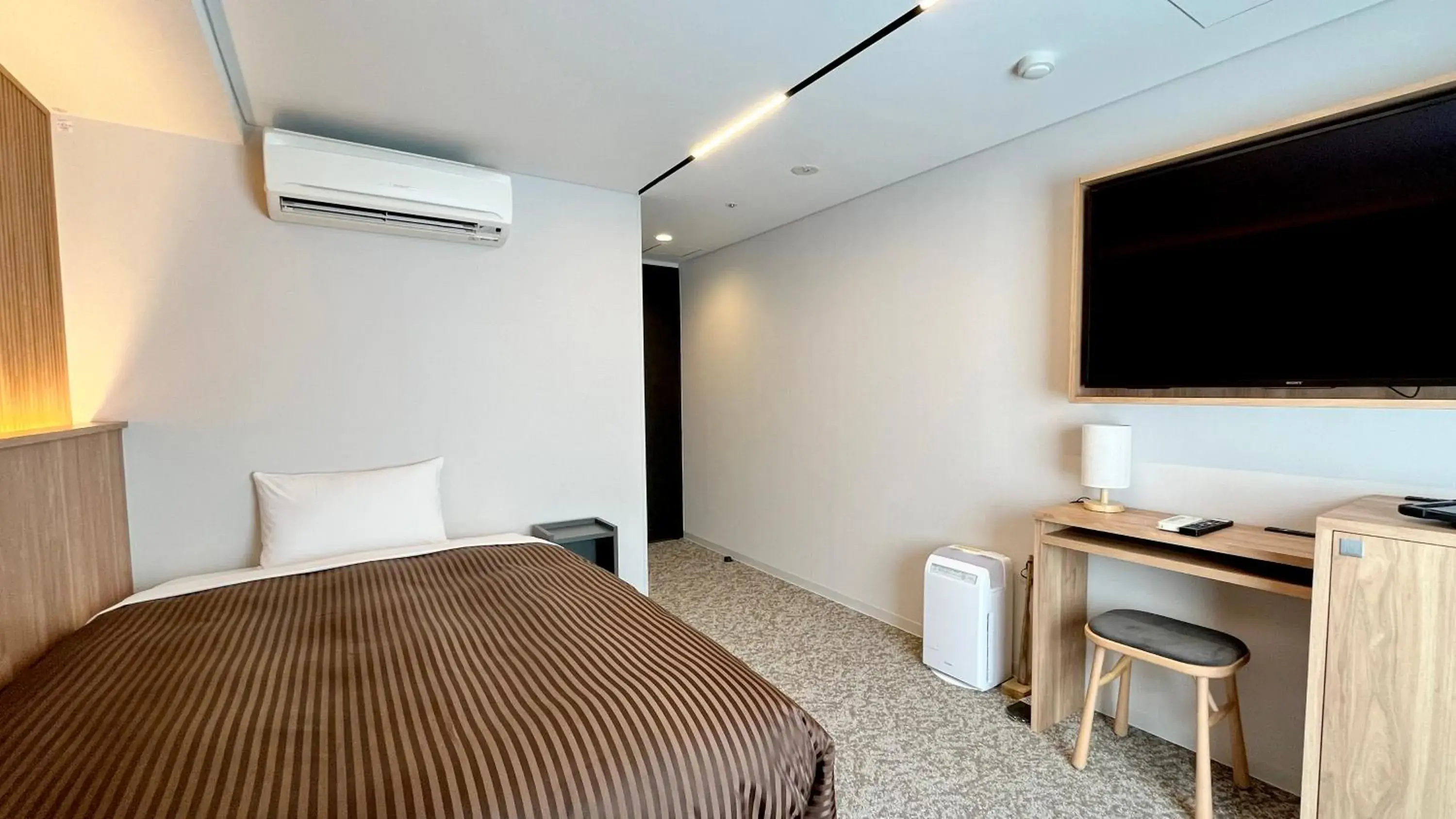 Bed in Belmont Hotel Bed in Belmont Hotel