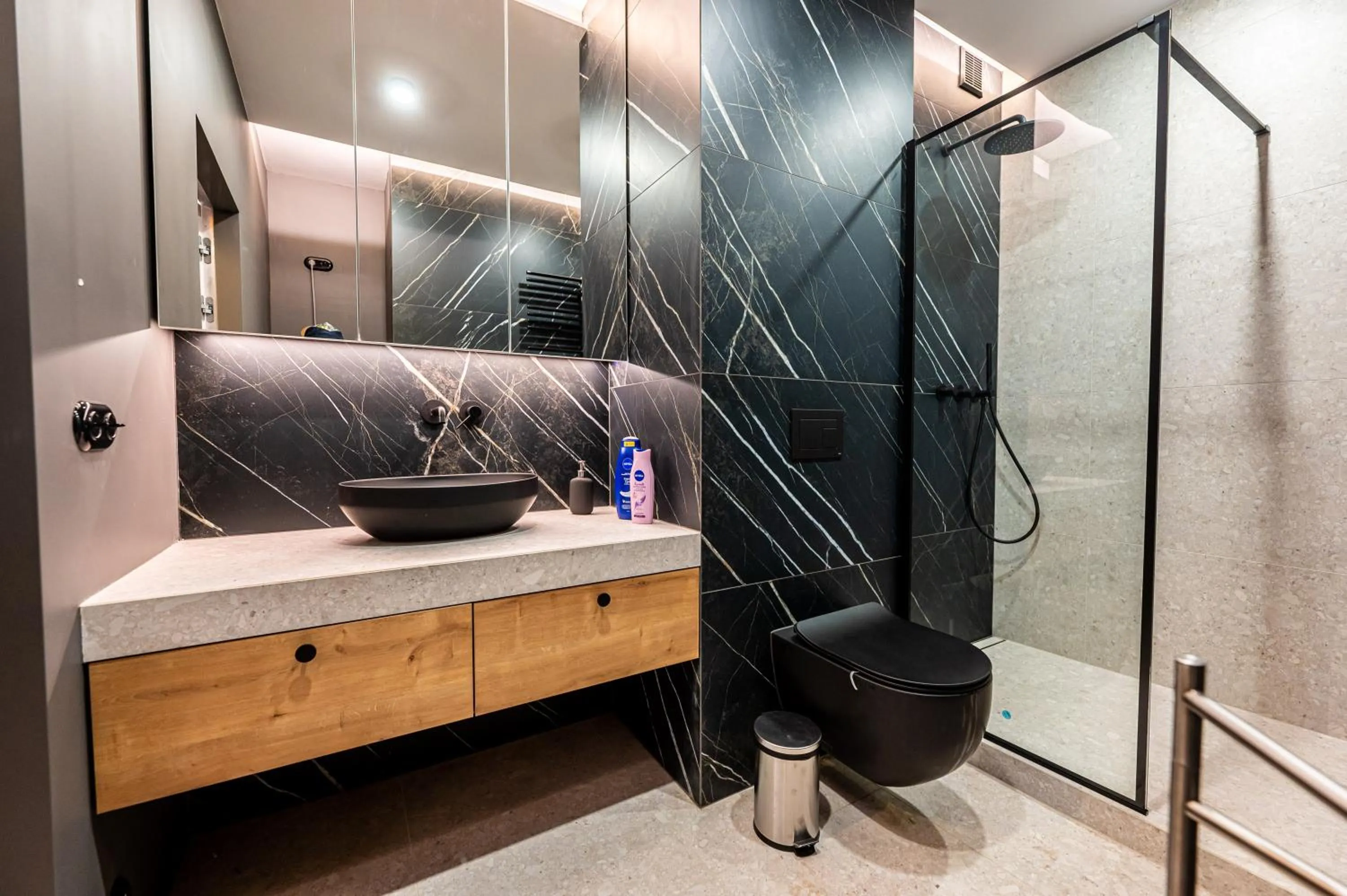 Shower in Trip Apartments