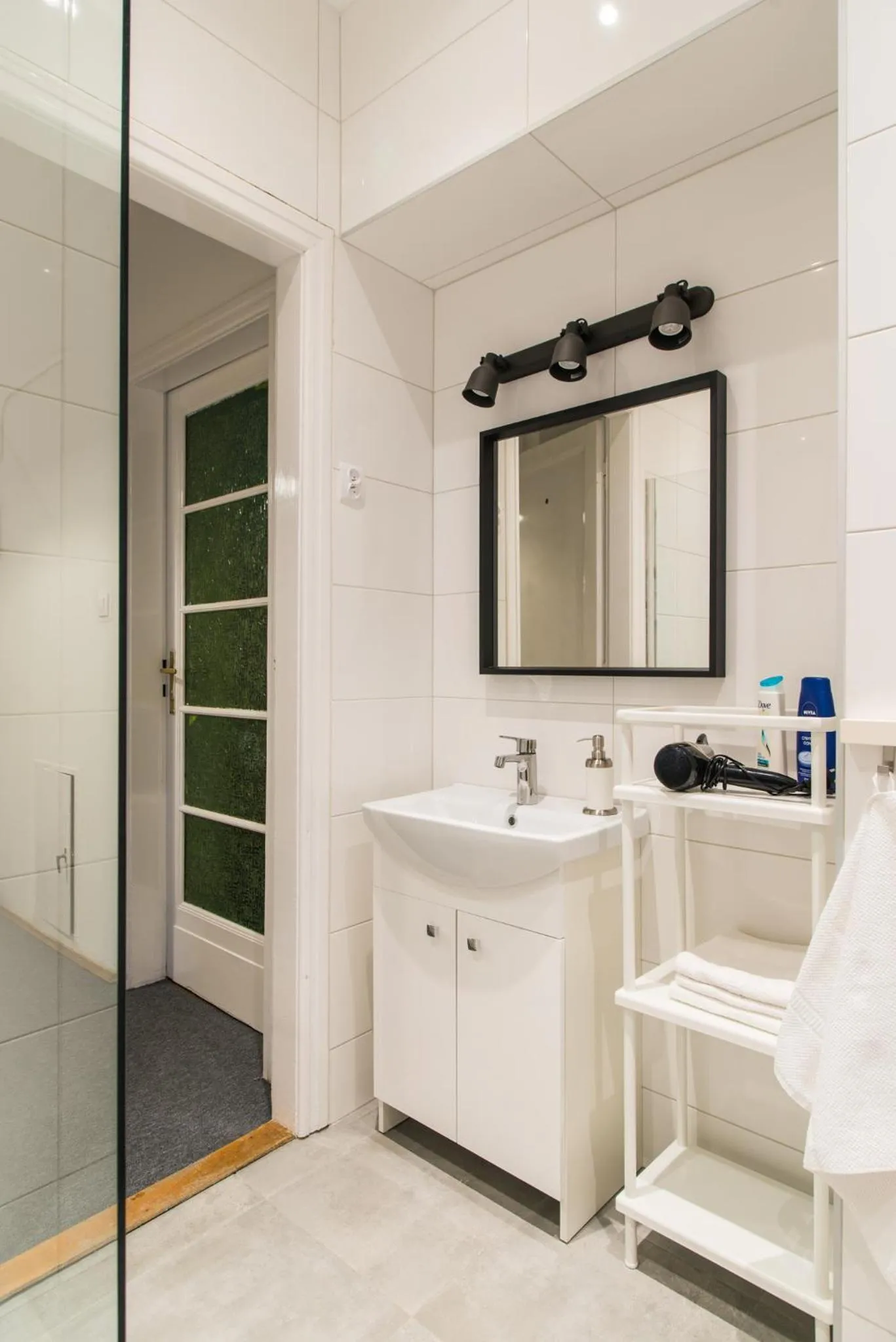 Shower in Trip Apartments