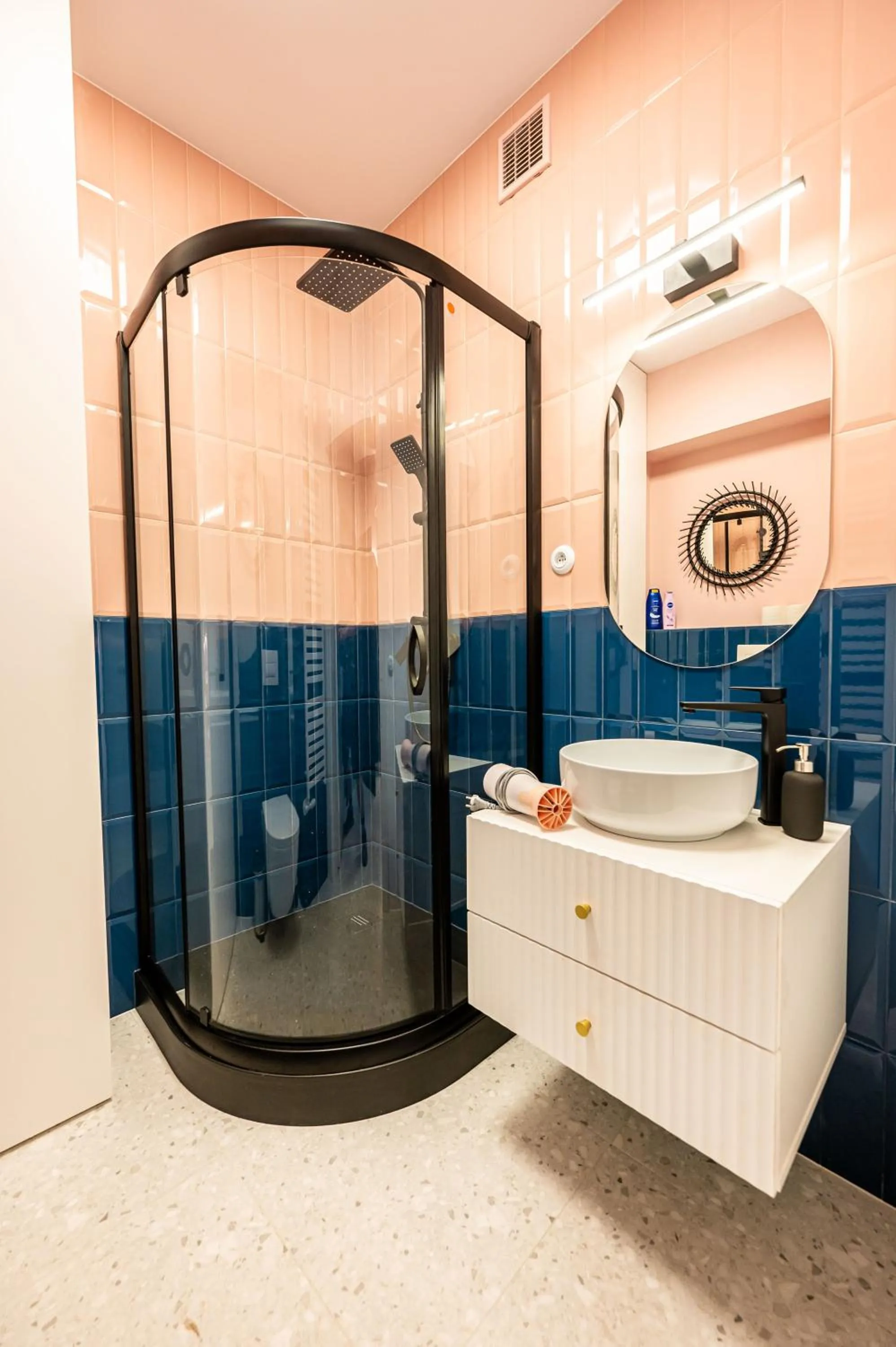 Shower in Trip Apartments