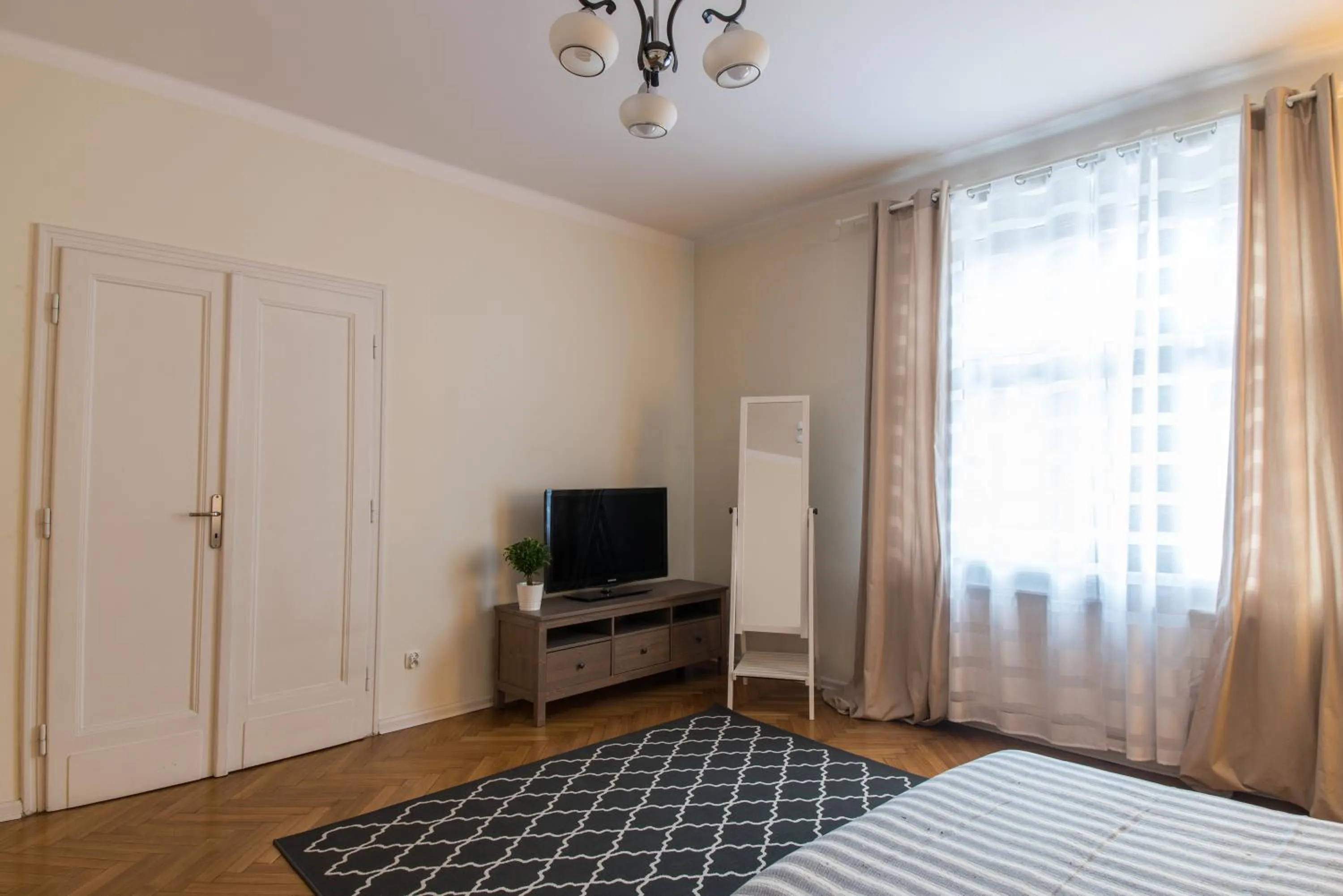 TV and multimedia, Bed in Trip Apartments