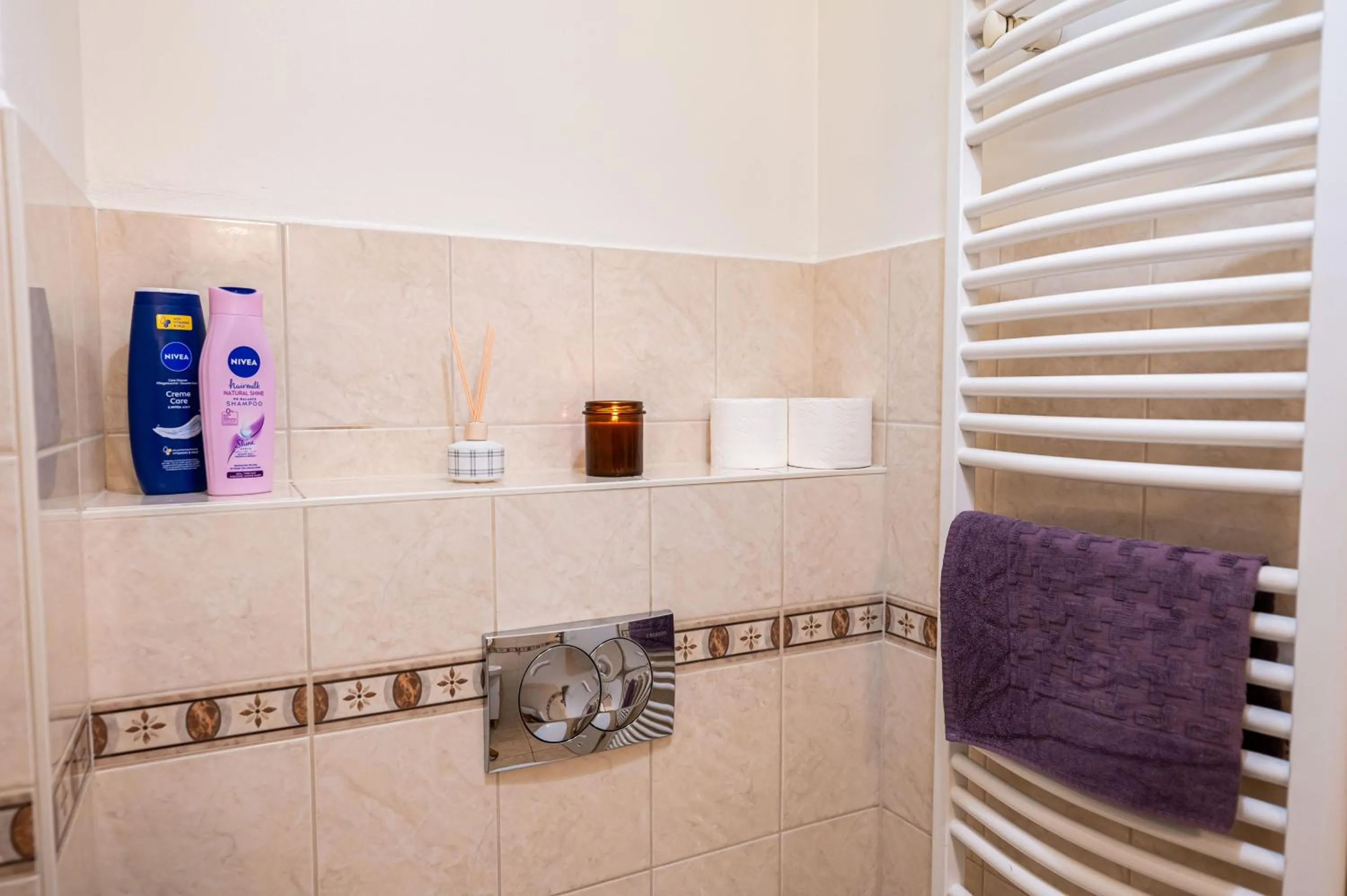 Bathroom in Trip Apartments