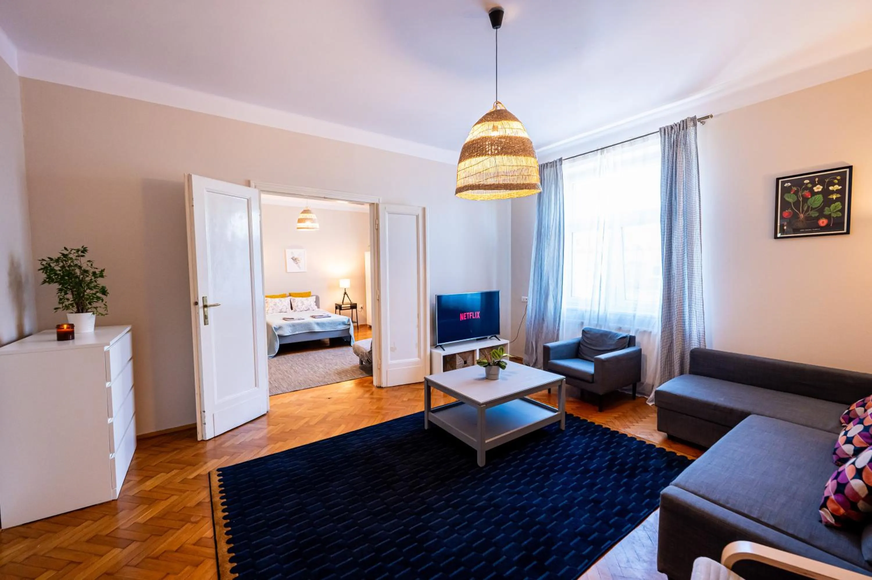 TV and multimedia, Bed in Trip Apartments