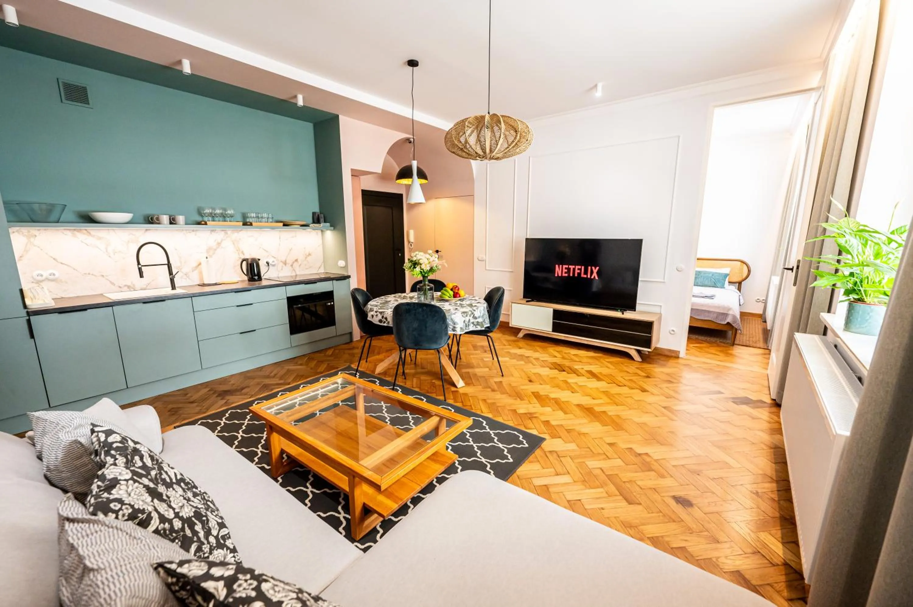 Communal lounge/ TV room in Trip Apartments