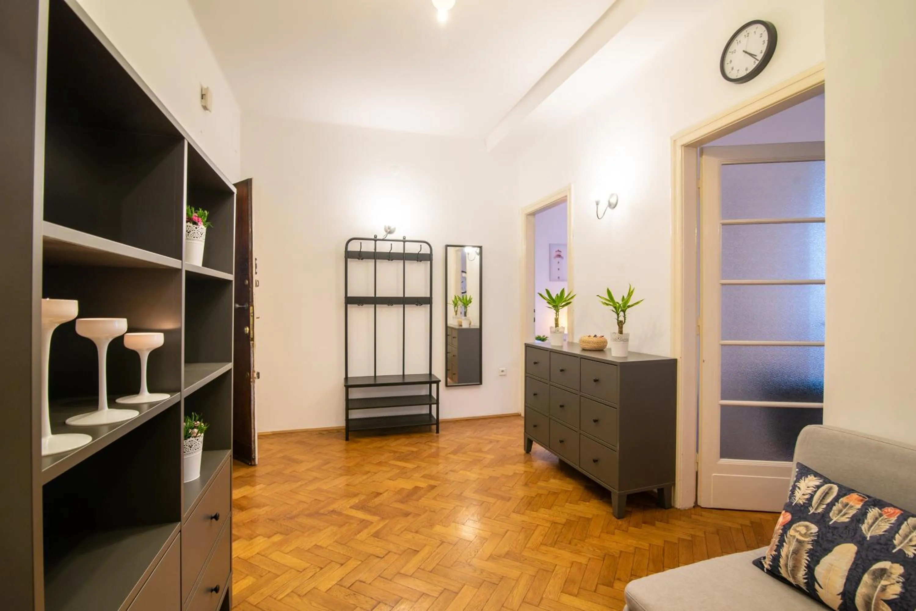 Area and facilities in Trip Apartments